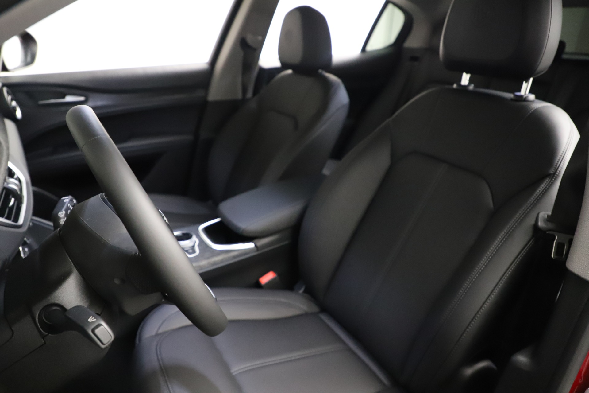 New 2021 Alfa Romeo Stelvio Q4 | St. Petersburg, FL