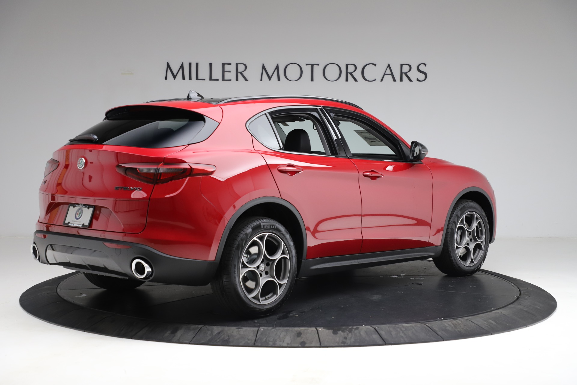 New 2021 Alfa Romeo Stelvio Q4 | St. Petersburg, FL