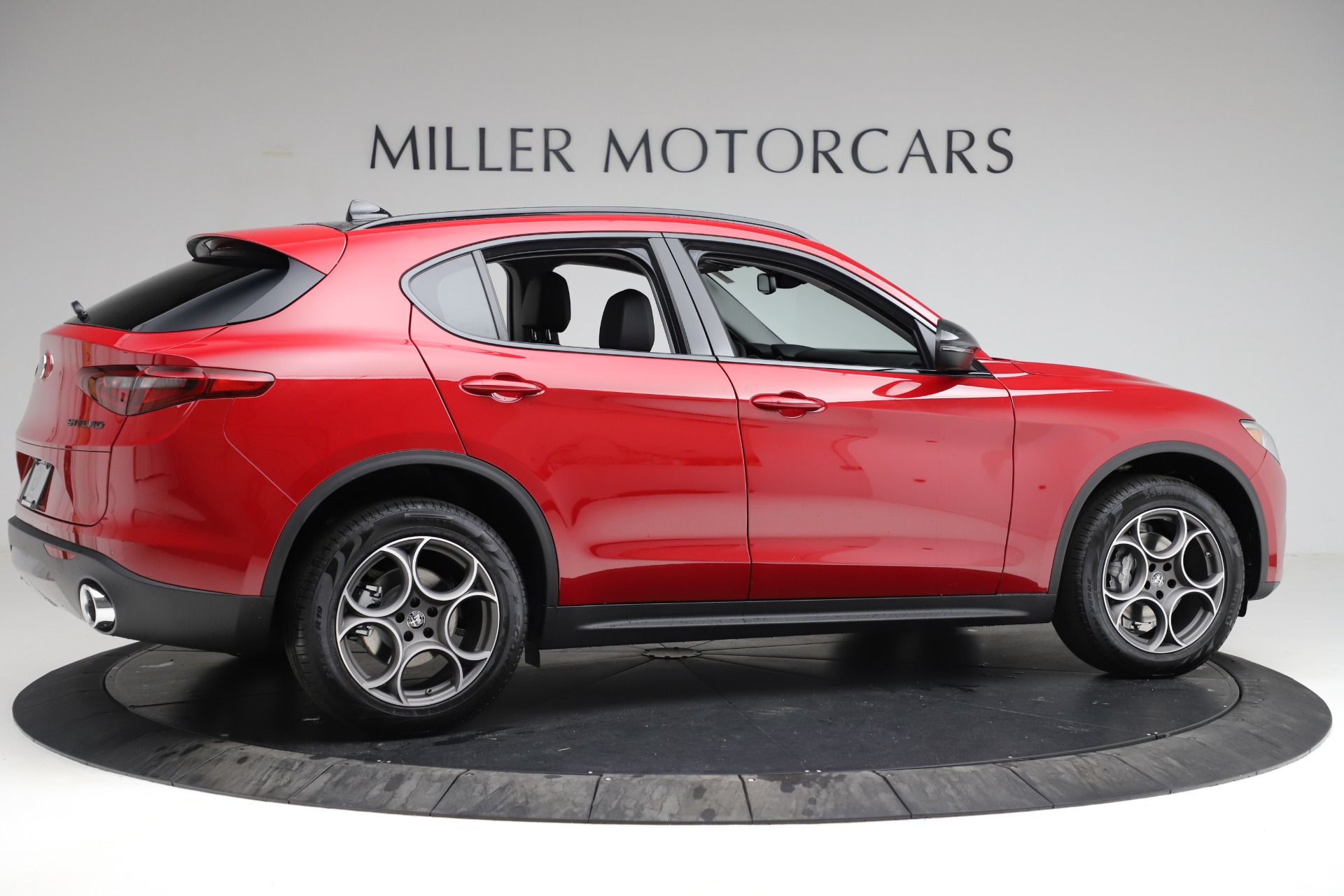 New 2021 Alfa Romeo Stelvio Q4 | St. Petersburg, FL
