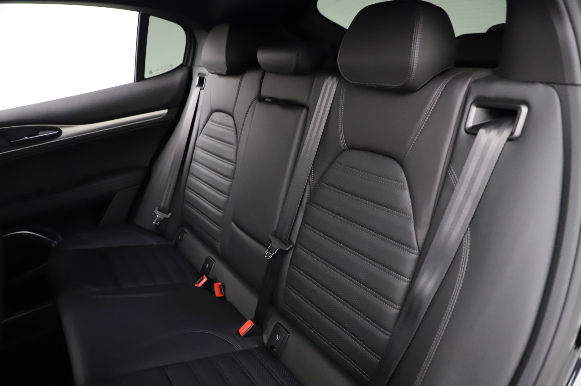 New 2021 Alfa Romeo Stelvio Ti Sport Q4 | St. Petersburg, FL