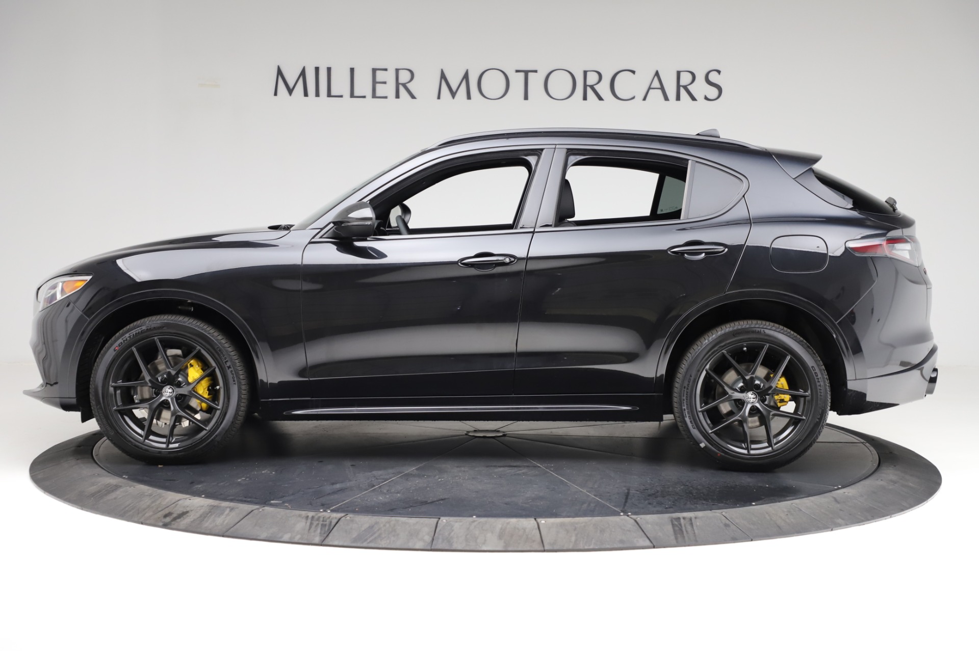 New 2021 Alfa Romeo Stelvio Ti Sport Q4 | St. Petersburg, FL