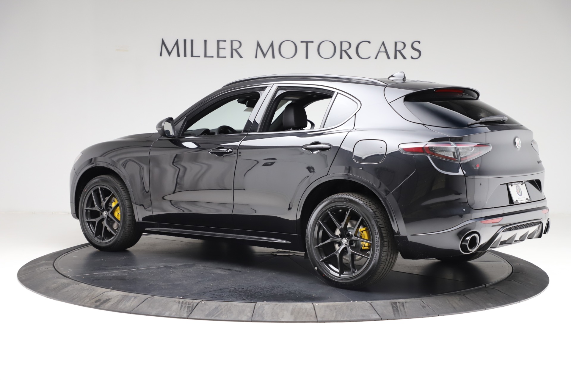 New 2021 Alfa Romeo Stelvio Ti Sport Q4 | St. Petersburg, FL
