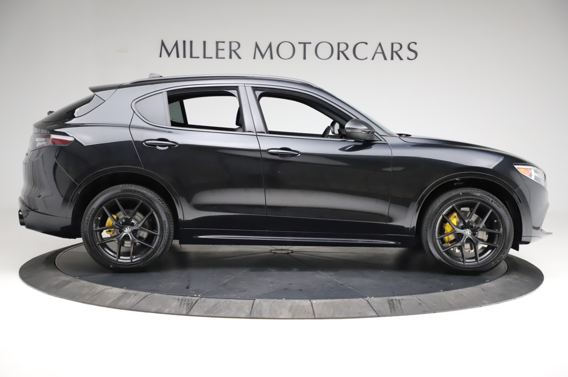 New 2021 Alfa Romeo Stelvio Ti Sport Q4 | St. Petersburg, FL
