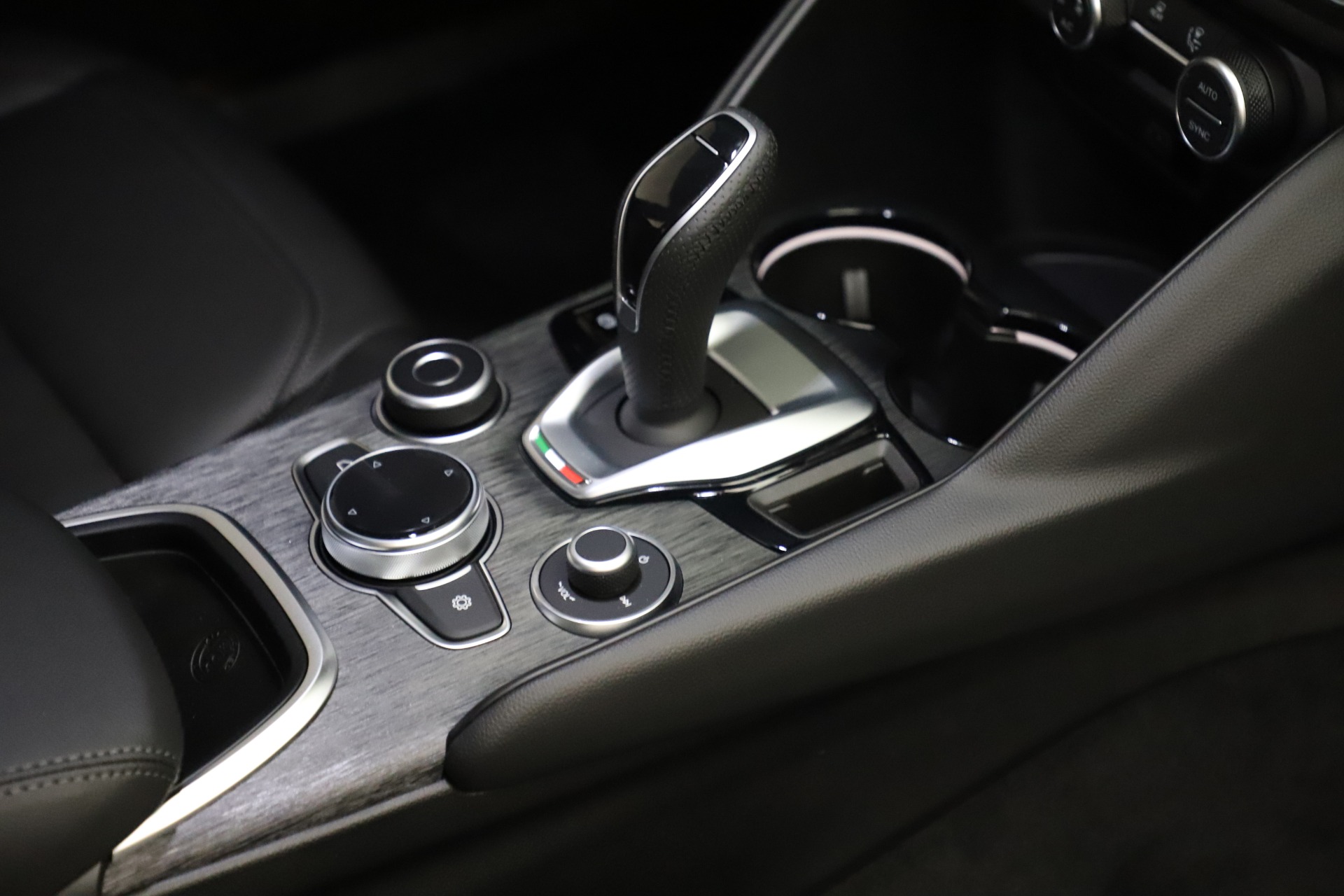 New 2021 Alfa Romeo Giulia Q4 | St. Petersburg, FL
