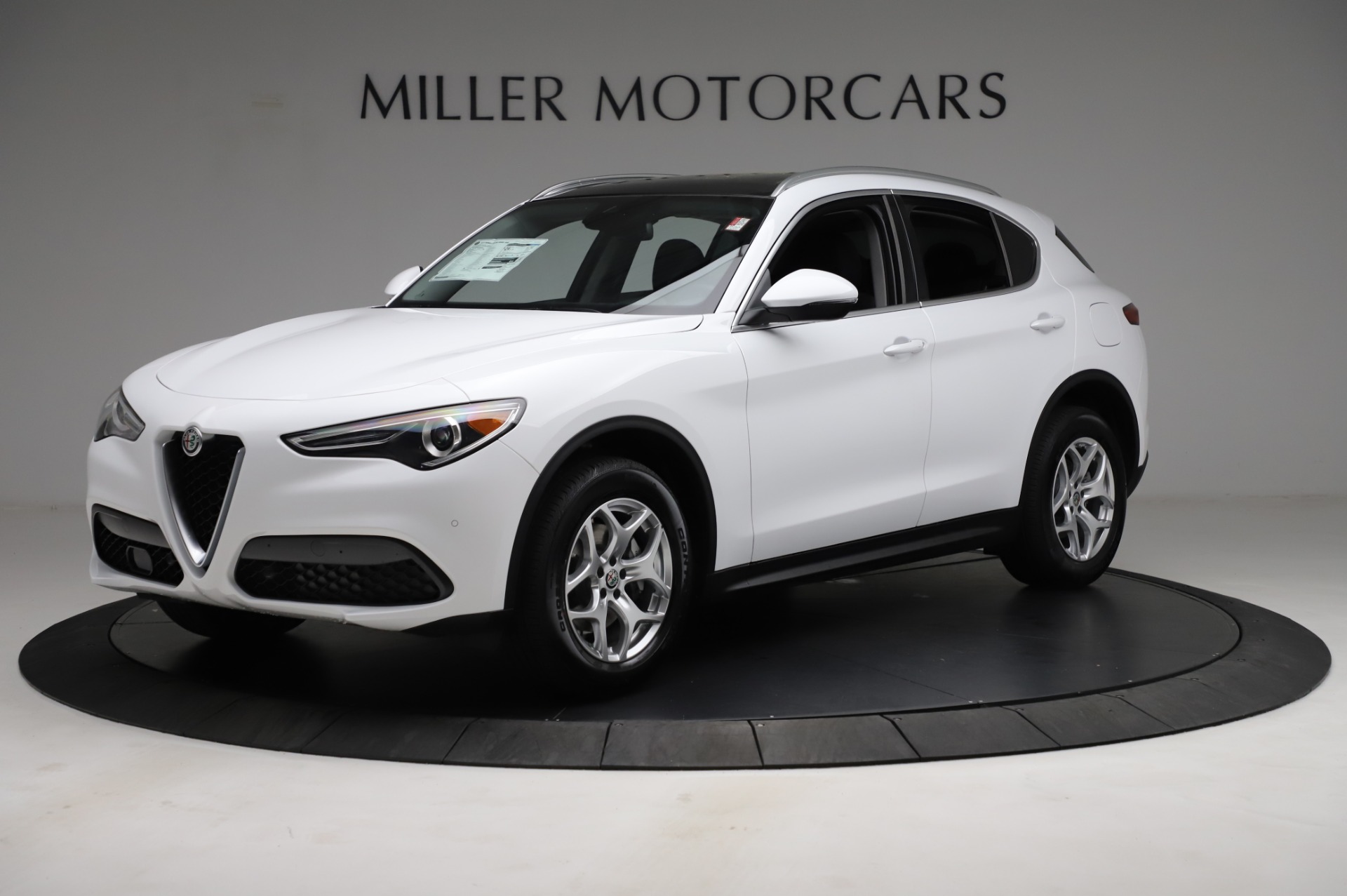 New 2021 Alfa Romeo Stelvio Q4 | St. Petersburg, FL