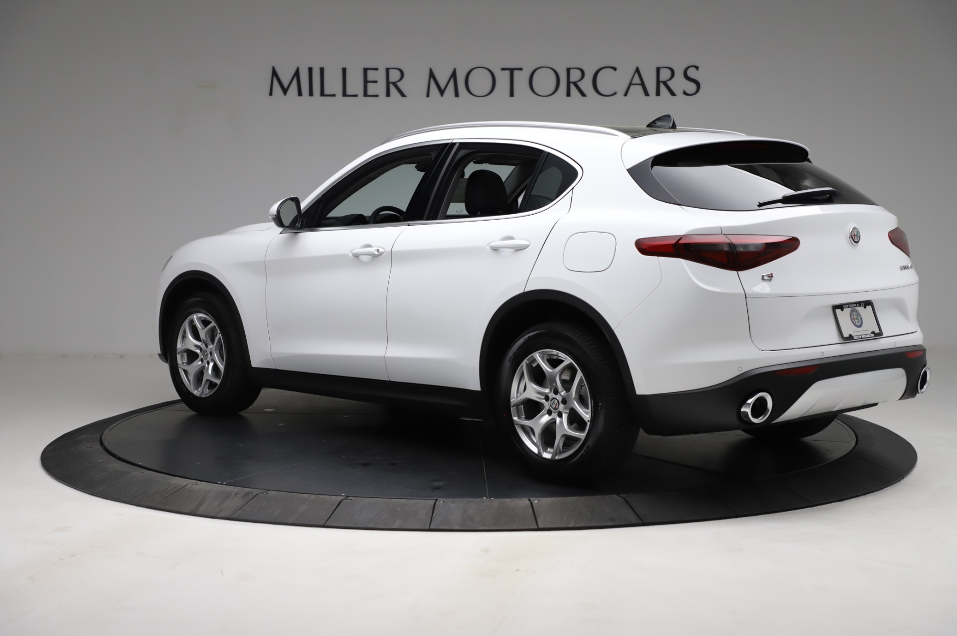 New 2021 Alfa Romeo Stelvio Q4 | St. Petersburg, FL