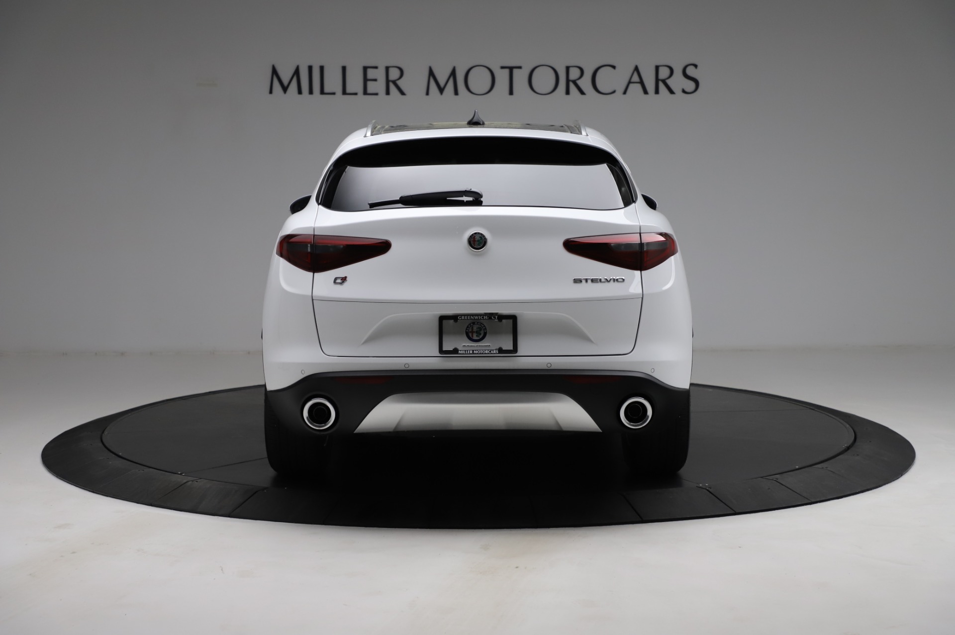 New 2021 Alfa Romeo Stelvio Q4 | St. Petersburg, FL