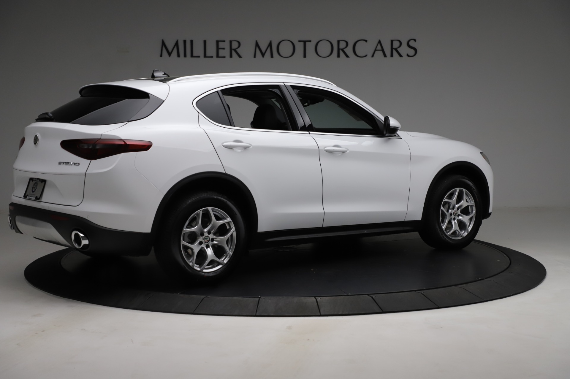 New 2021 Alfa Romeo Stelvio Q4 | St. Petersburg, FL
