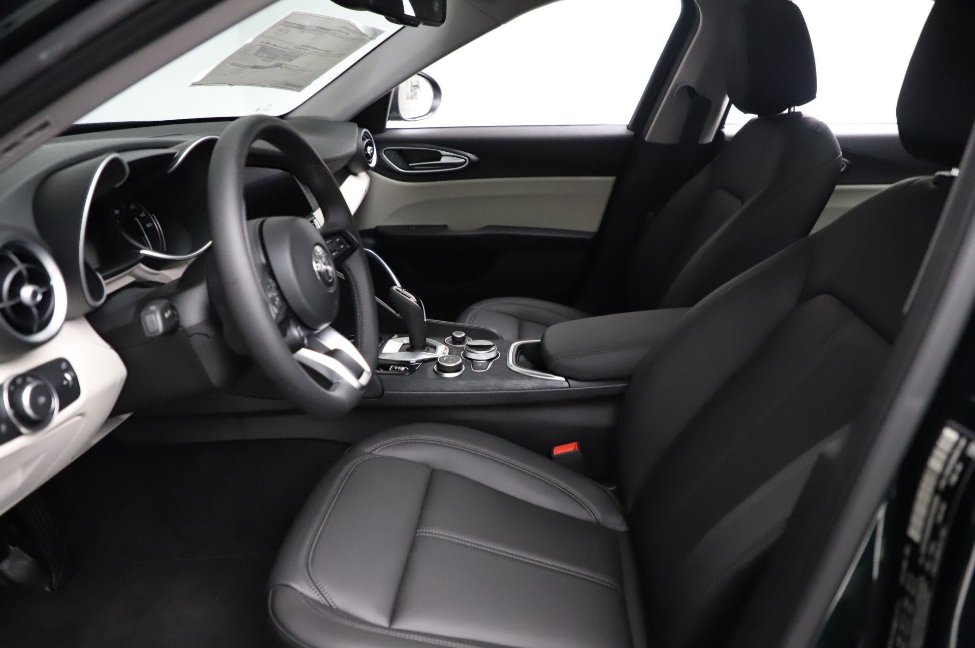 New 2021 Alfa Romeo Giulia Q4 | St. Petersburg, FL