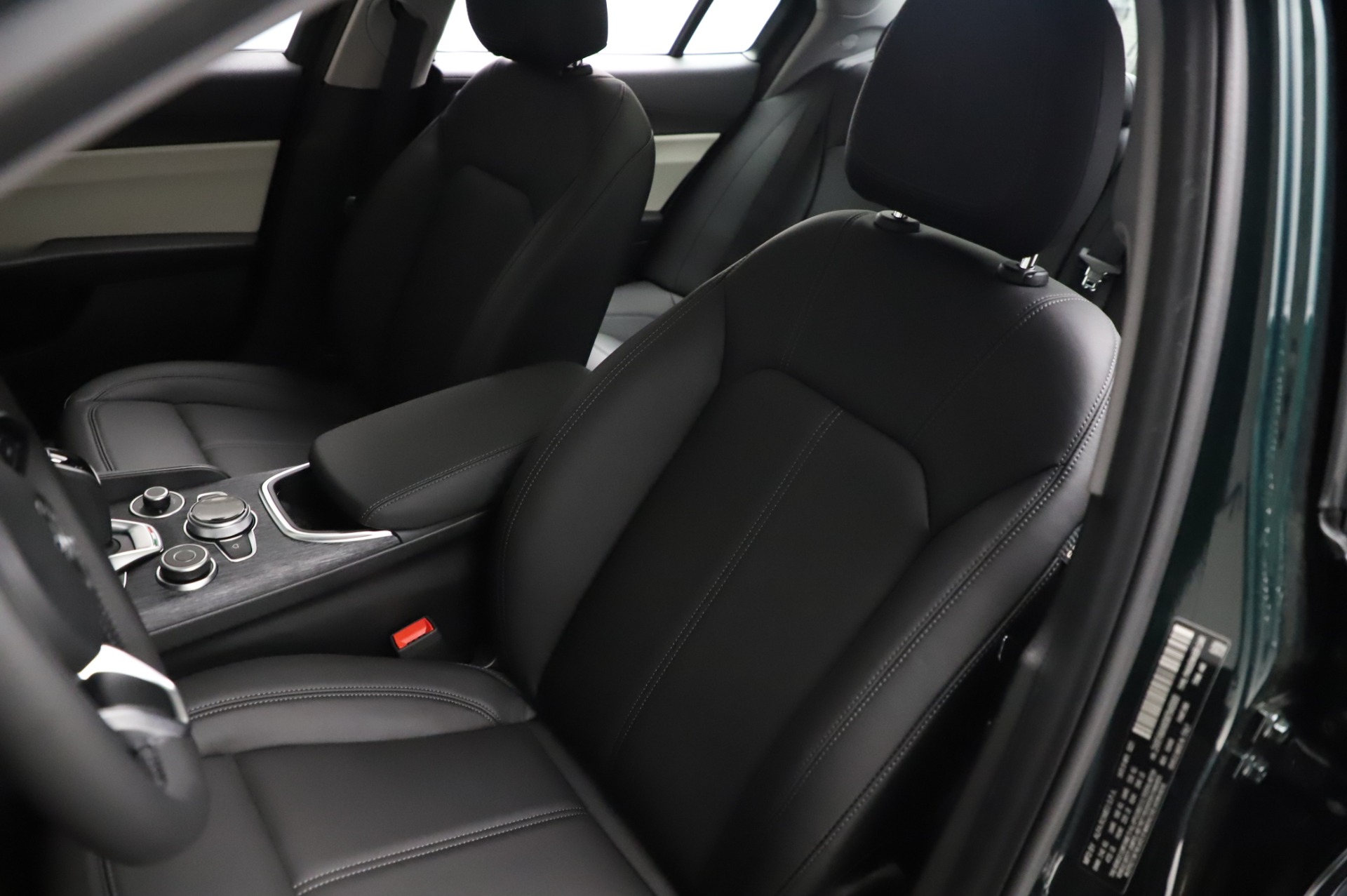 New 2021 Alfa Romeo Giulia Q4 | St. Petersburg, FL