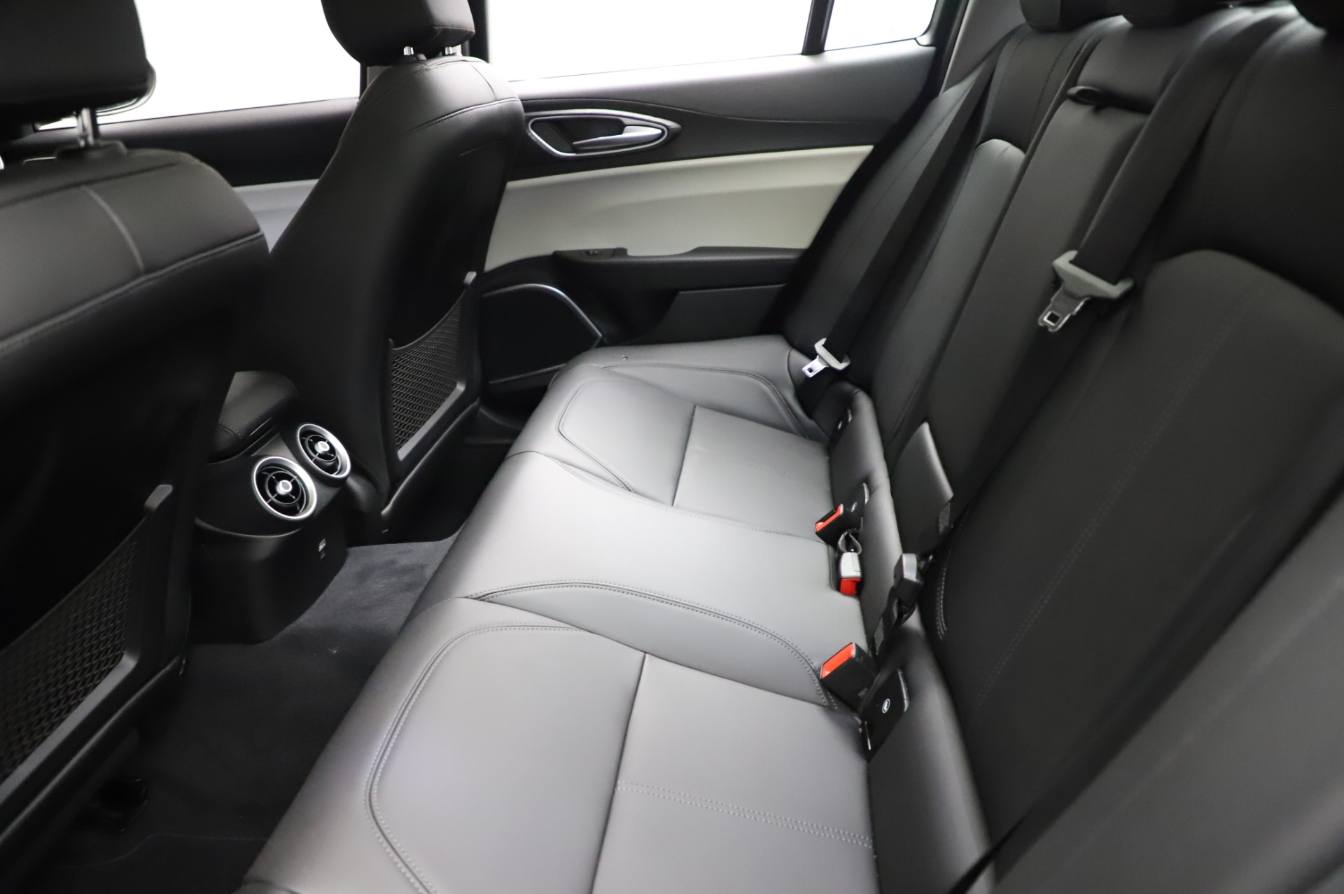 New 2021 Alfa Romeo Giulia Q4 | St. Petersburg, FL