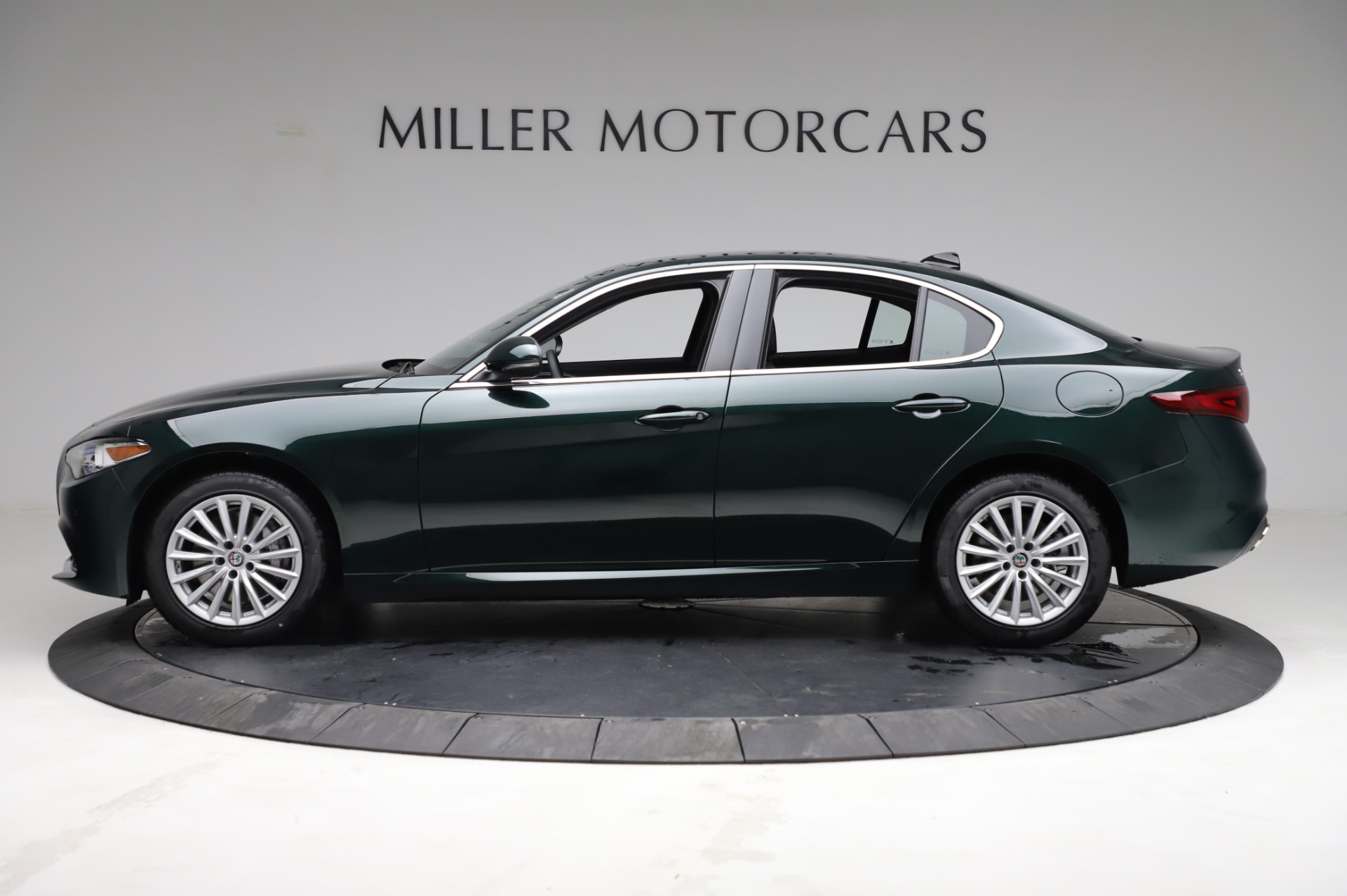 New 2021 Alfa Romeo Giulia Q4 | St. Petersburg, FL