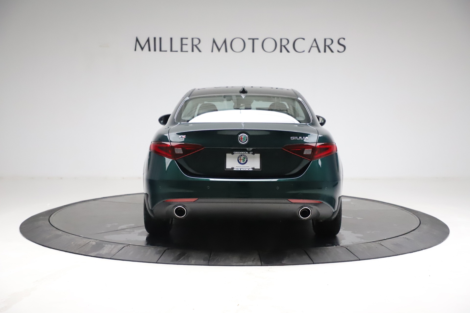New 2021 Alfa Romeo Giulia Q4 | St. Petersburg, FL