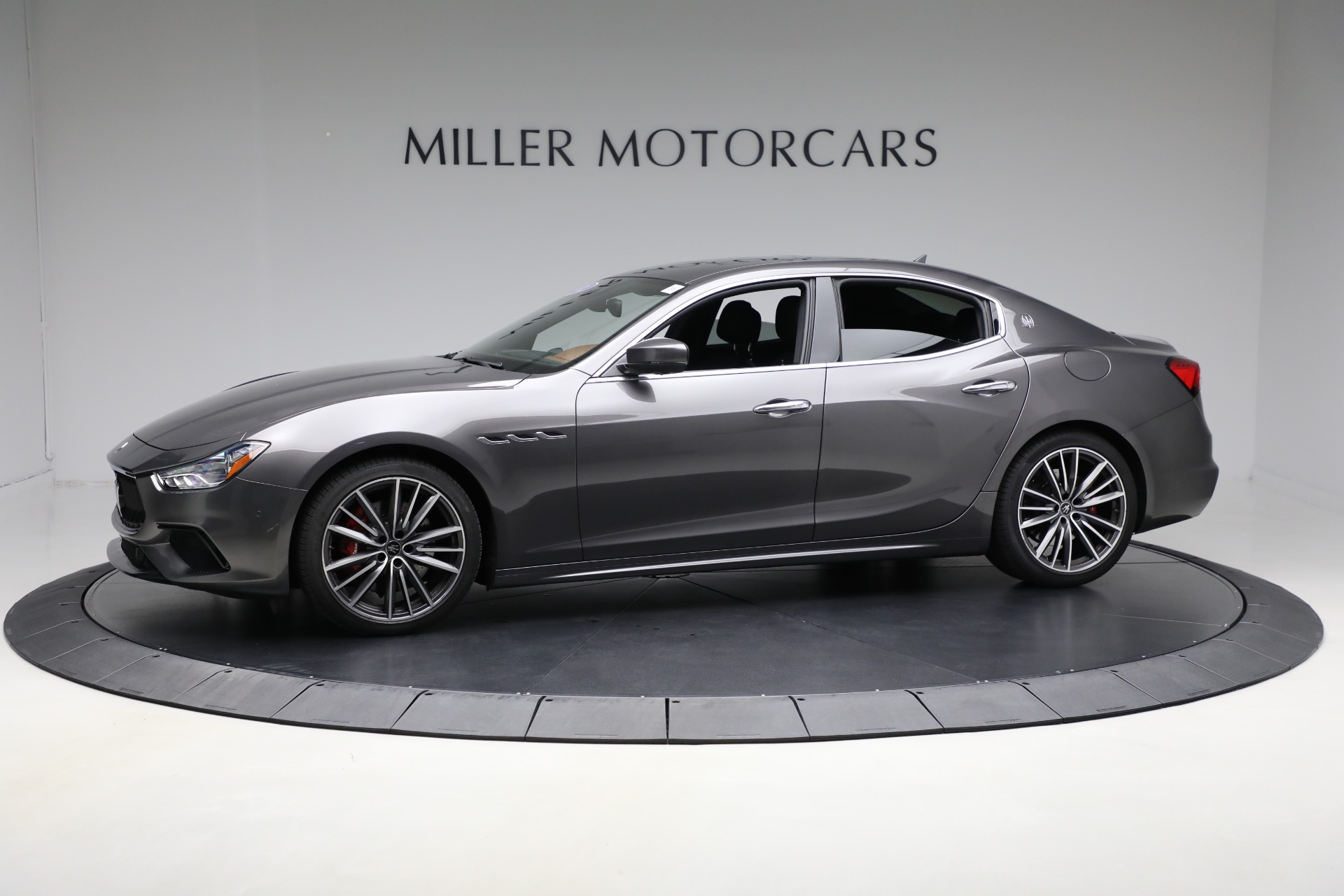 New 2021 Maserati Ghibli S Q4 | St. Petersburg, FL
