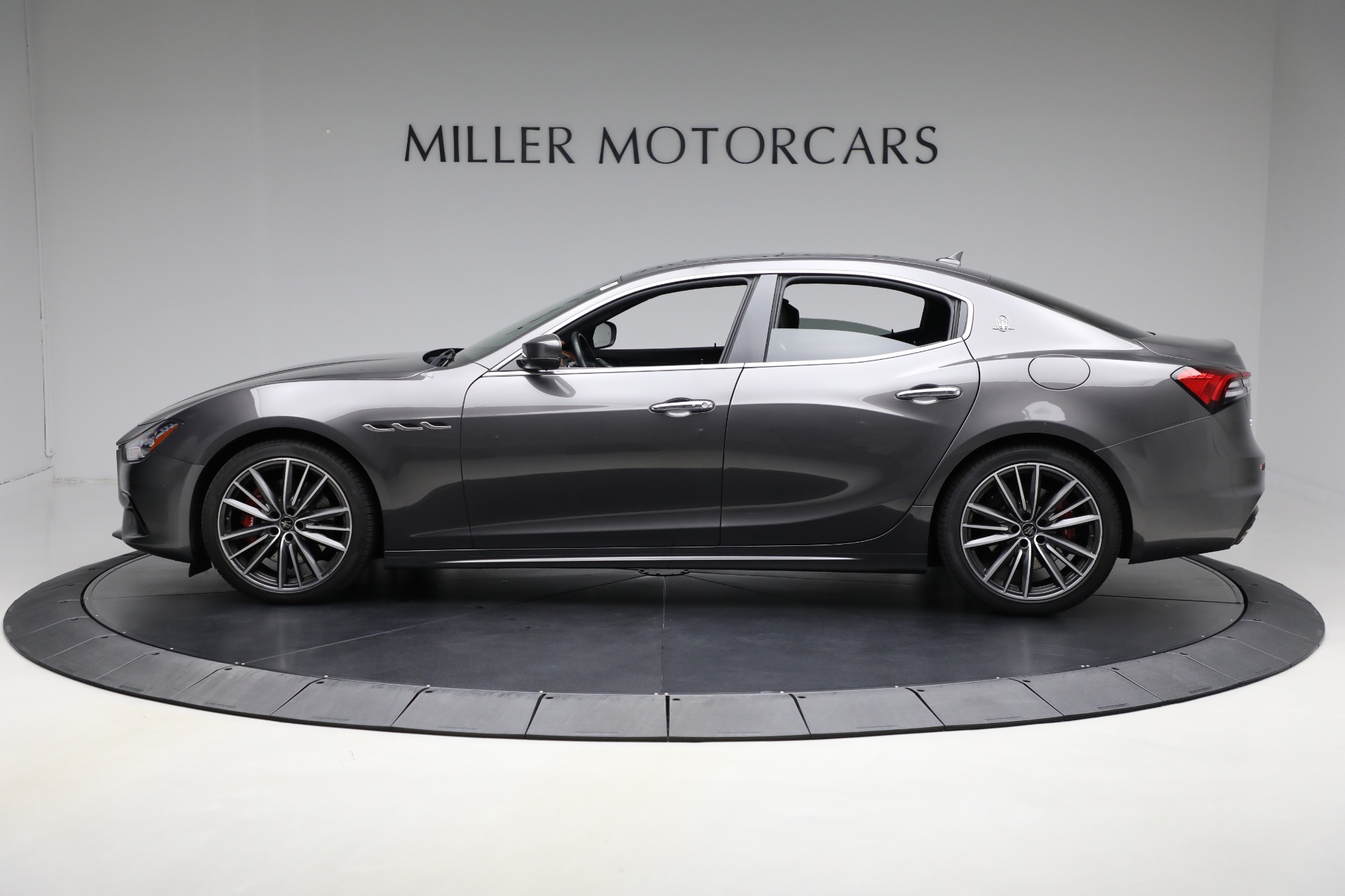 New 2021 Maserati Ghibli S Q4 | St. Petersburg, FL