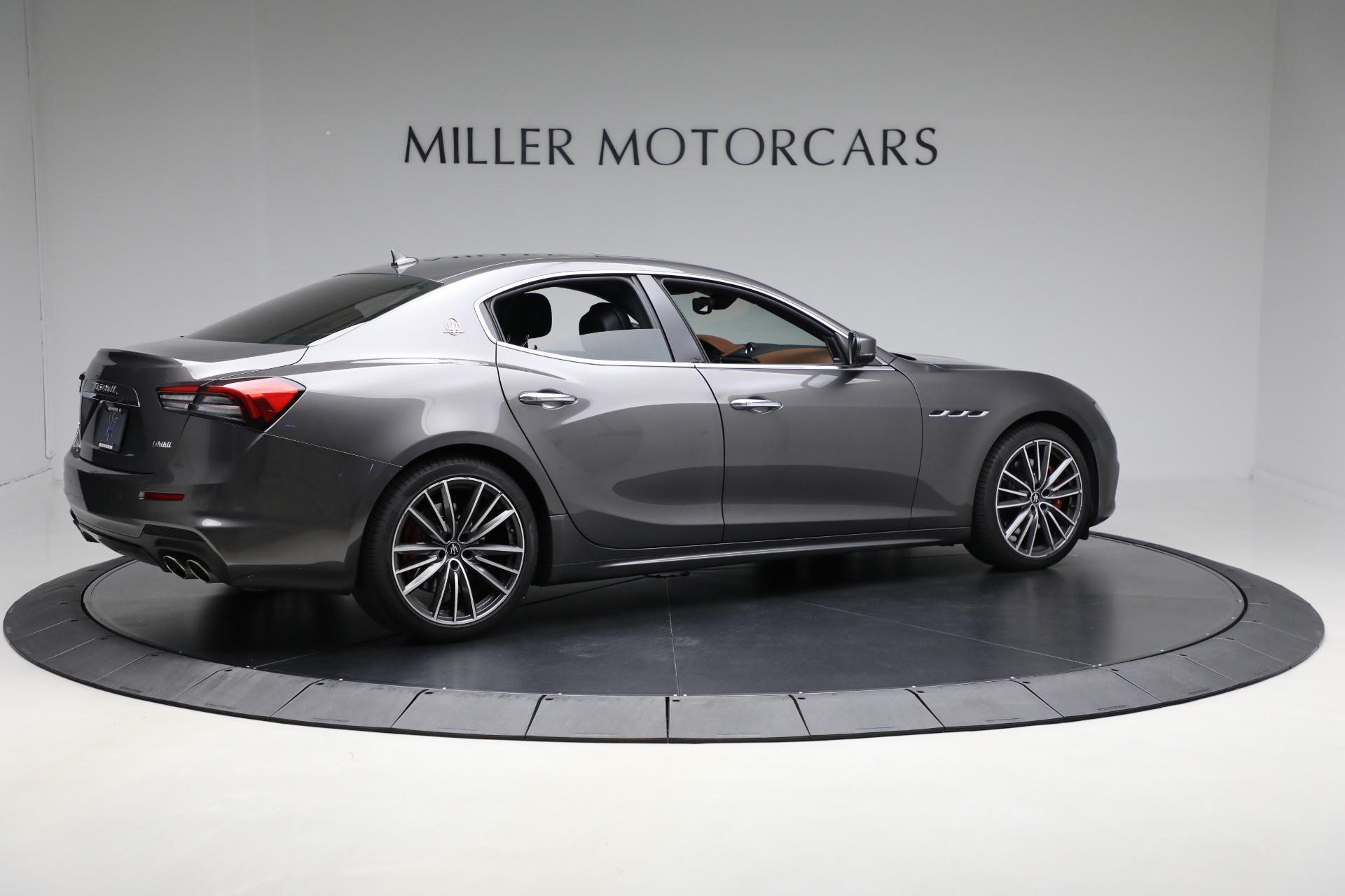 New 2021 Maserati Ghibli S Q4 | St. Petersburg, FL