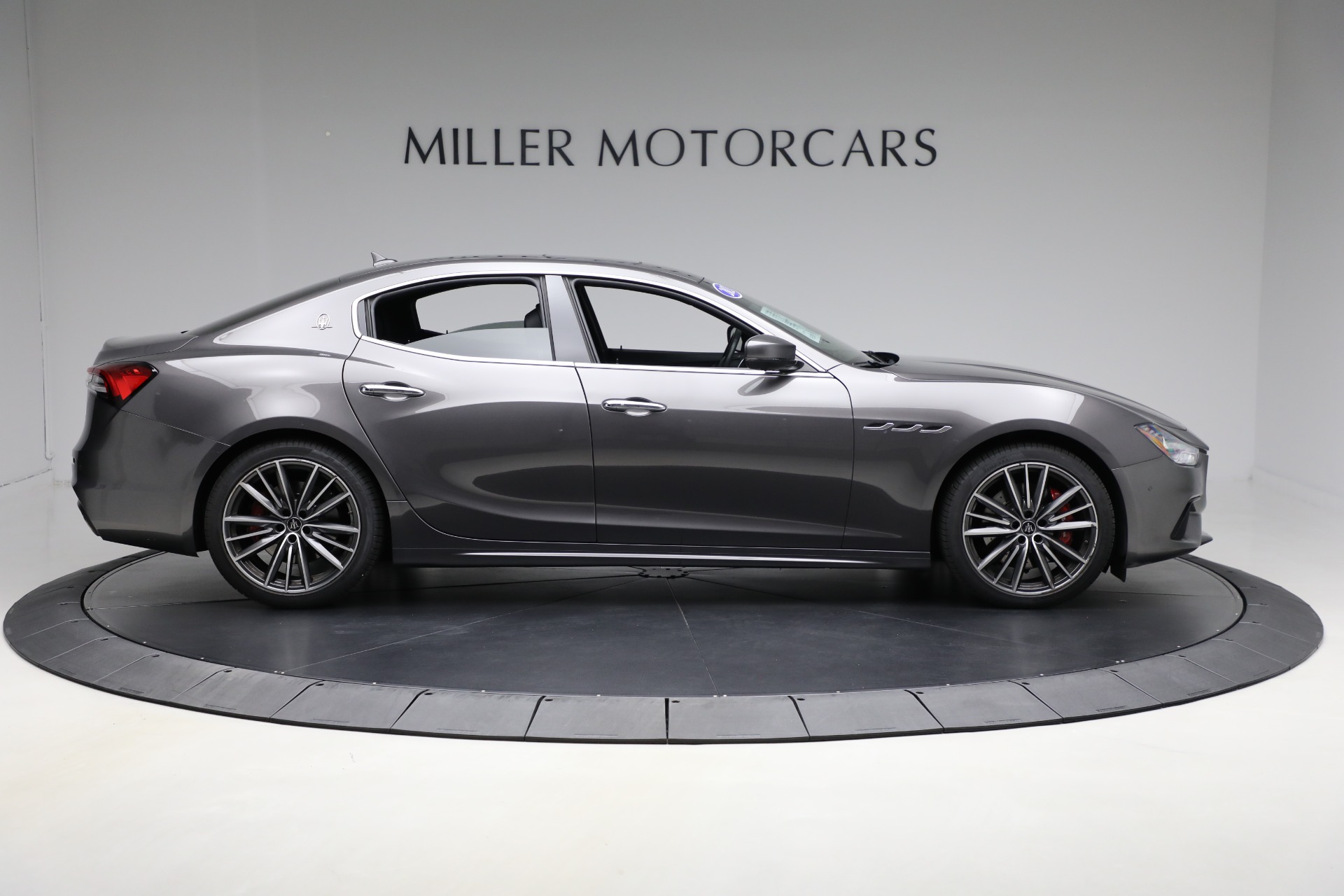 New 2021 Maserati Ghibli S Q4 | St. Petersburg, FL