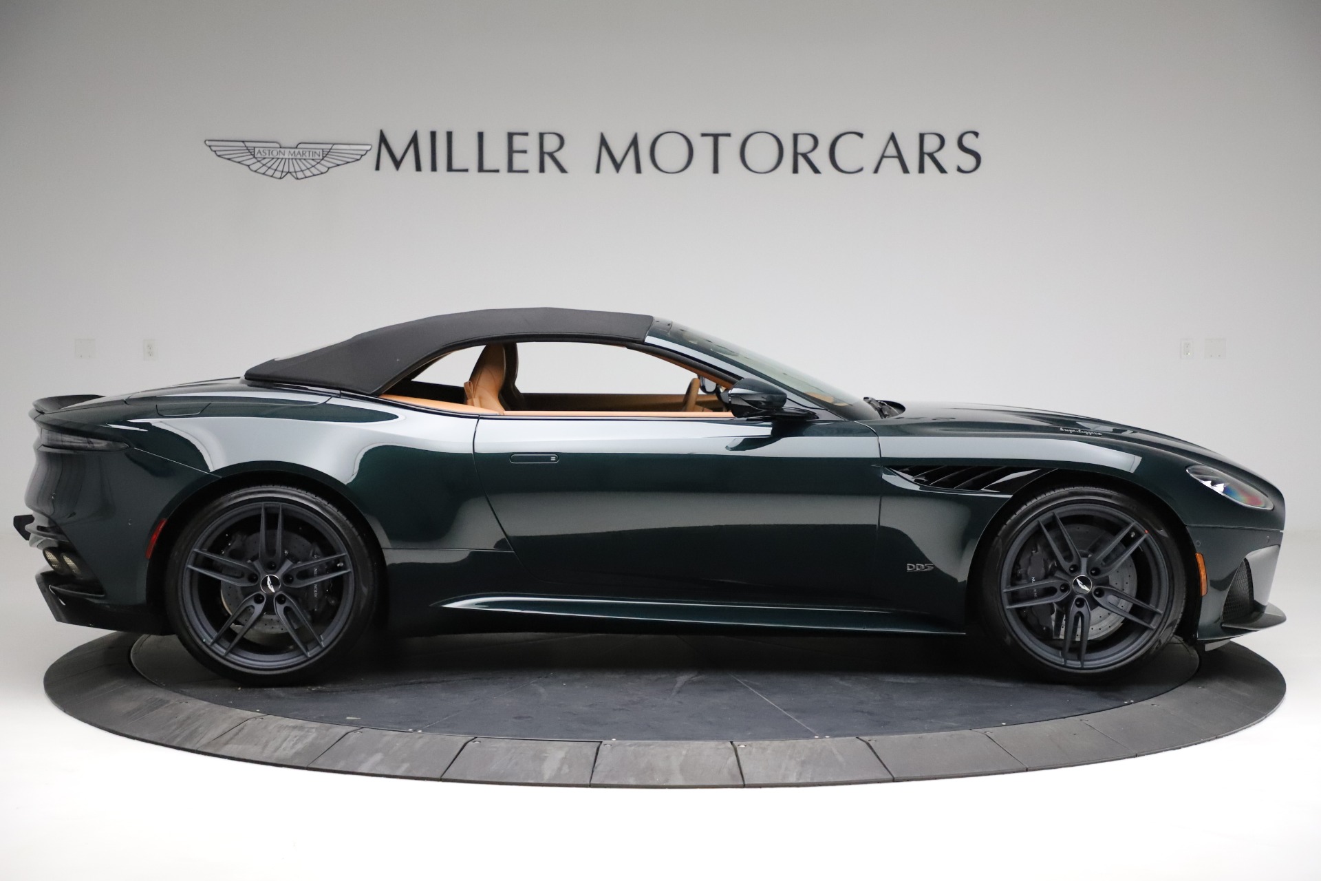 New 2021 Aston Martin DBS Superleggera Volante | St. Petersburg, FL