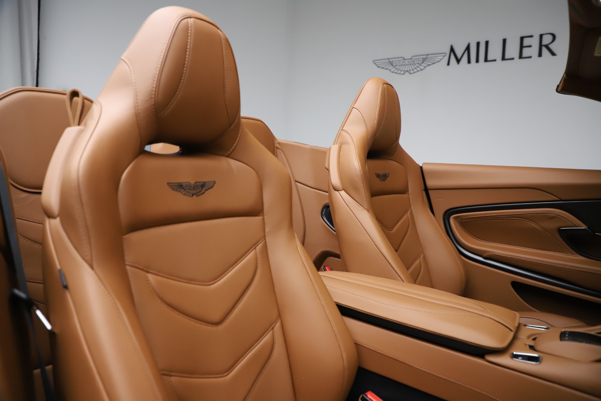 New 2021 Aston Martin DBS Superleggera Volante | St. Petersburg, FL