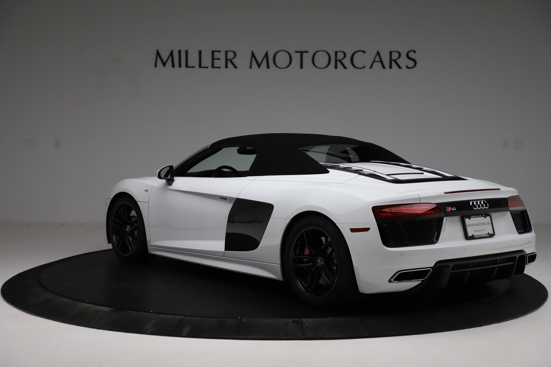 Used 2018 Audi R8 Spyder | St. Petersburg, FL