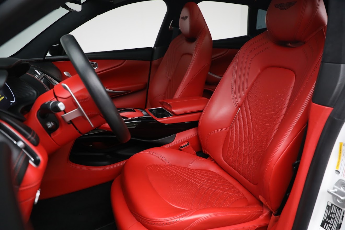 New 2021 Aston Martin DBX | St. Petersburg, FL