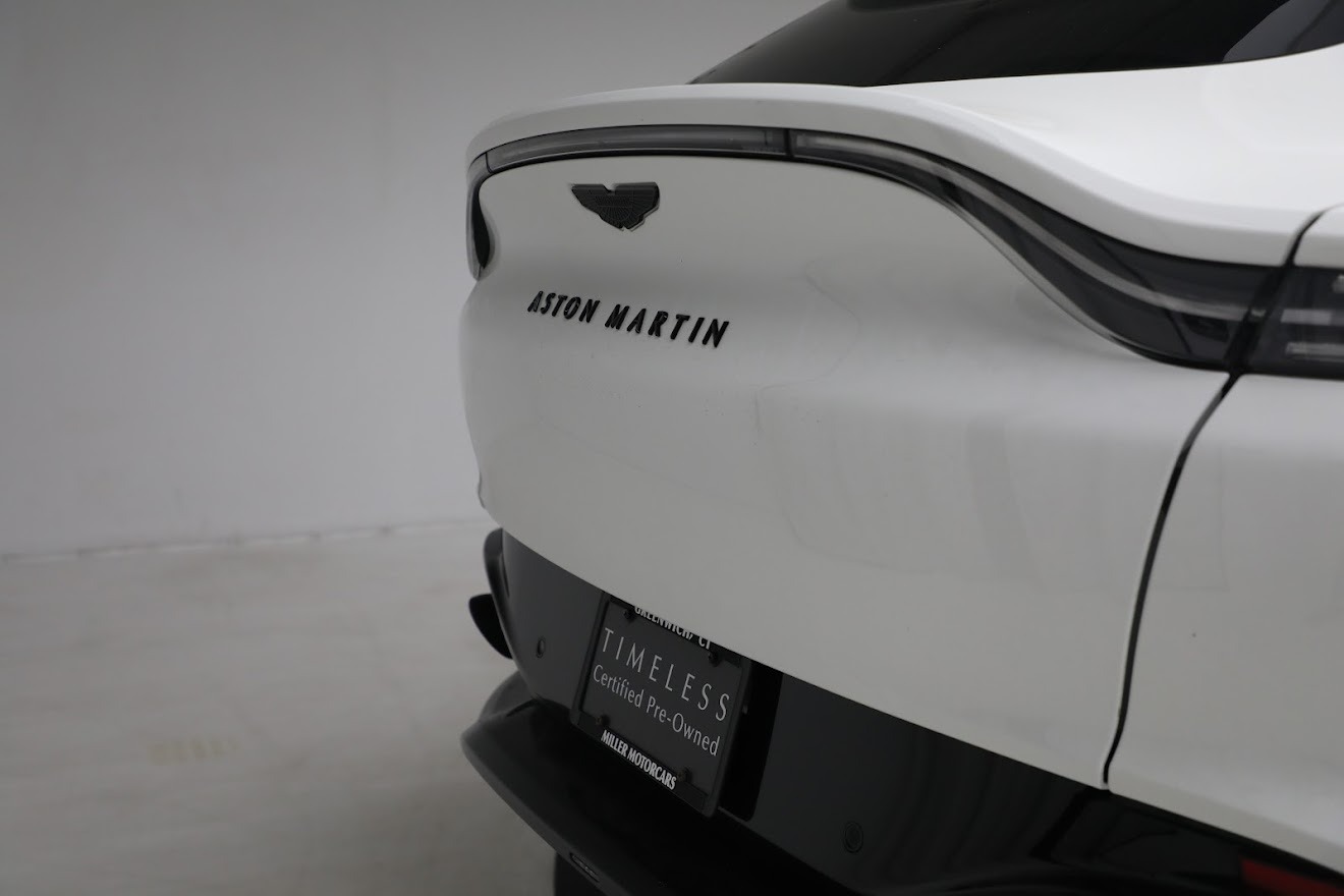 New 2021 Aston Martin DBX | St. Petersburg, FL