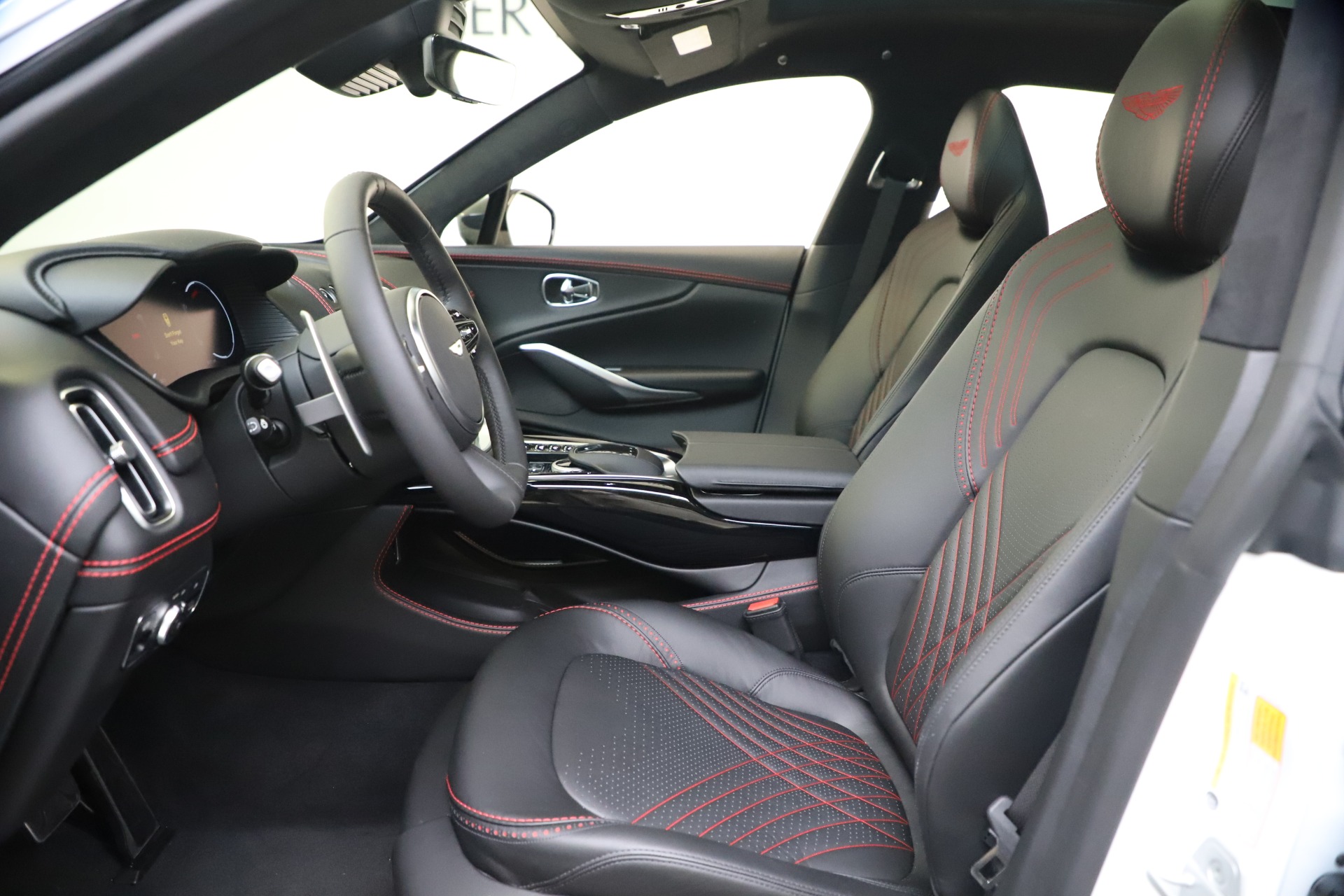 New 2021 Aston Martin DBX | St. Petersburg, FL