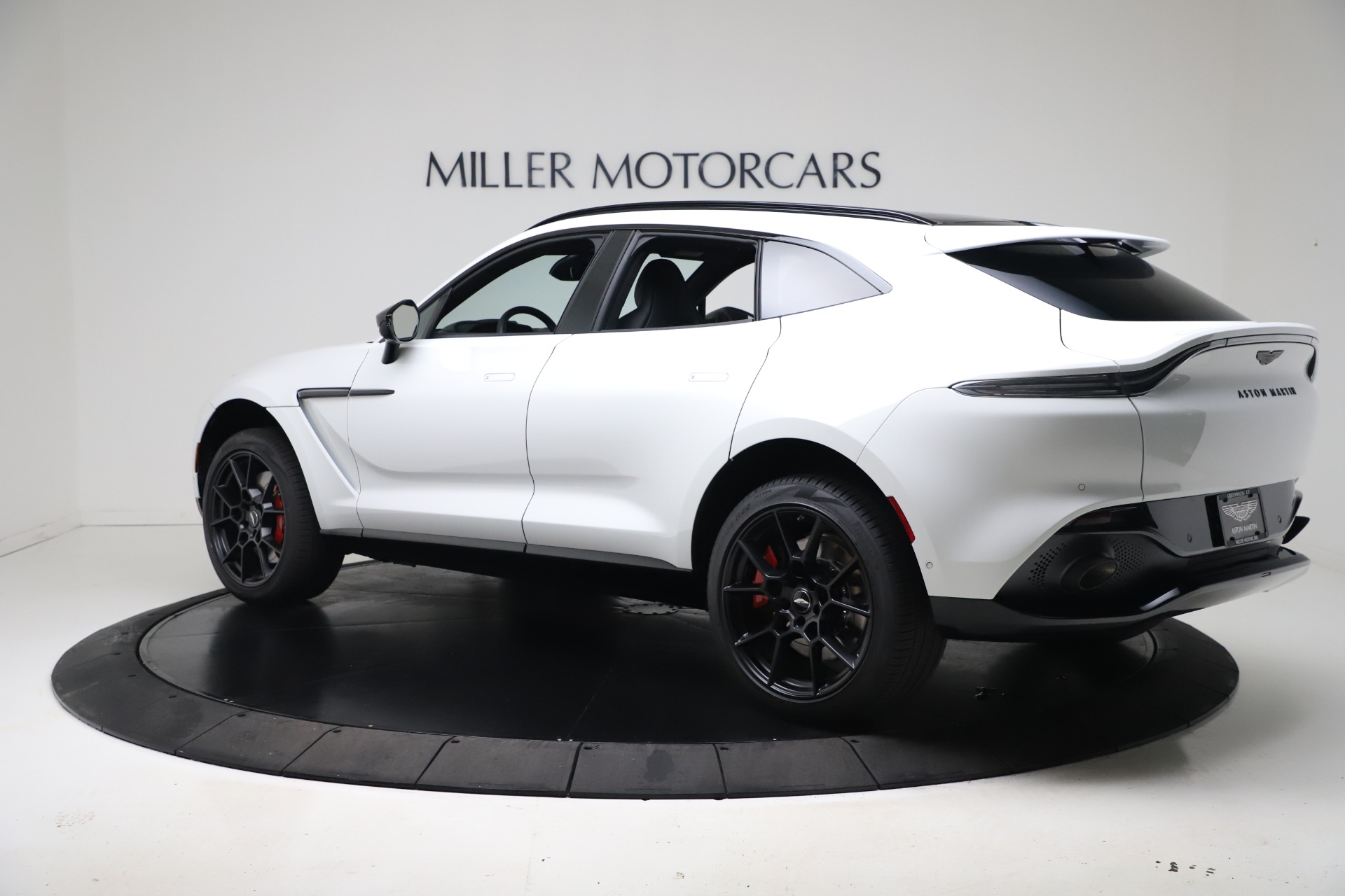 New 2021 Aston Martin DBX | St. Petersburg, FL