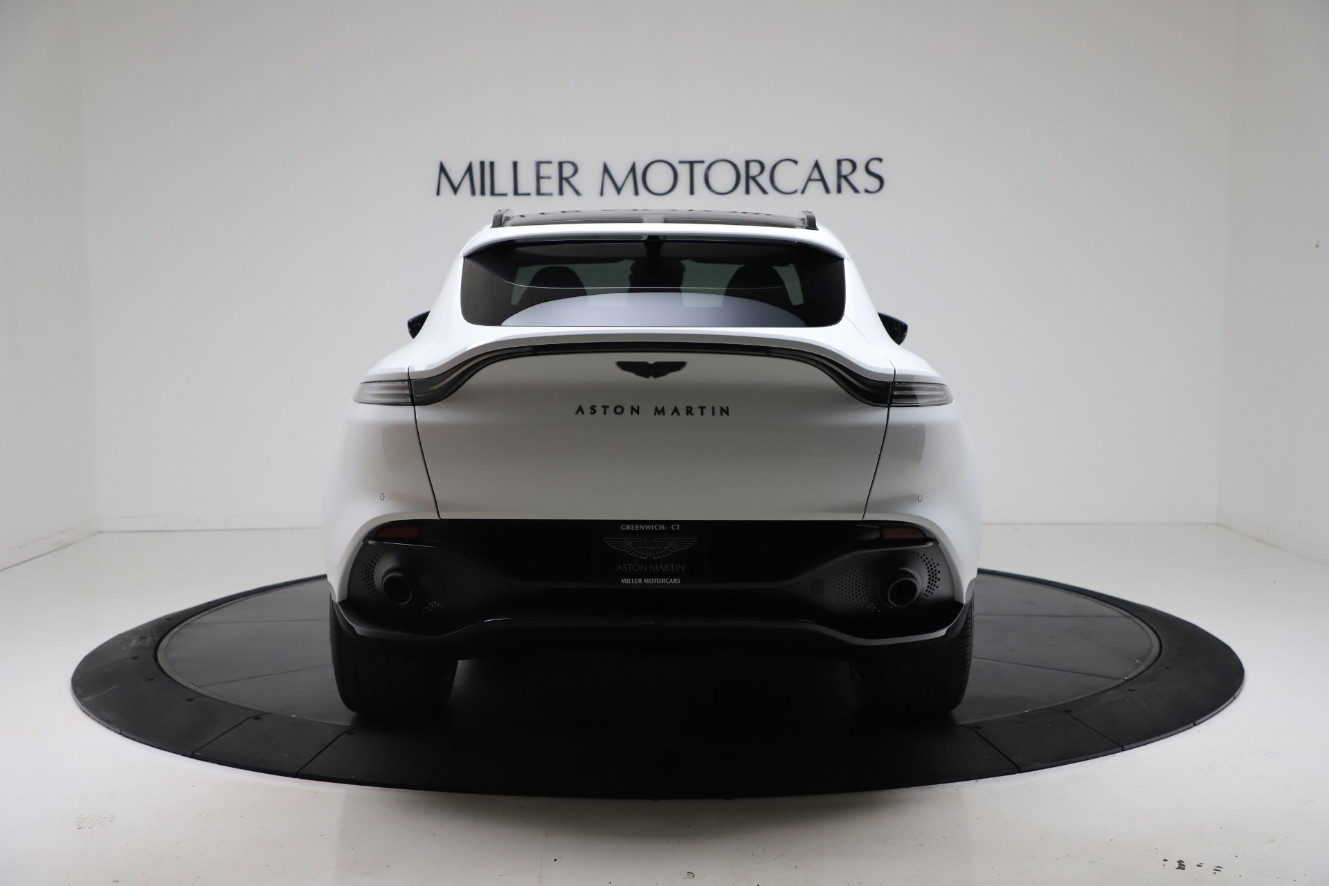 New 2021 Aston Martin DBX | St. Petersburg, FL