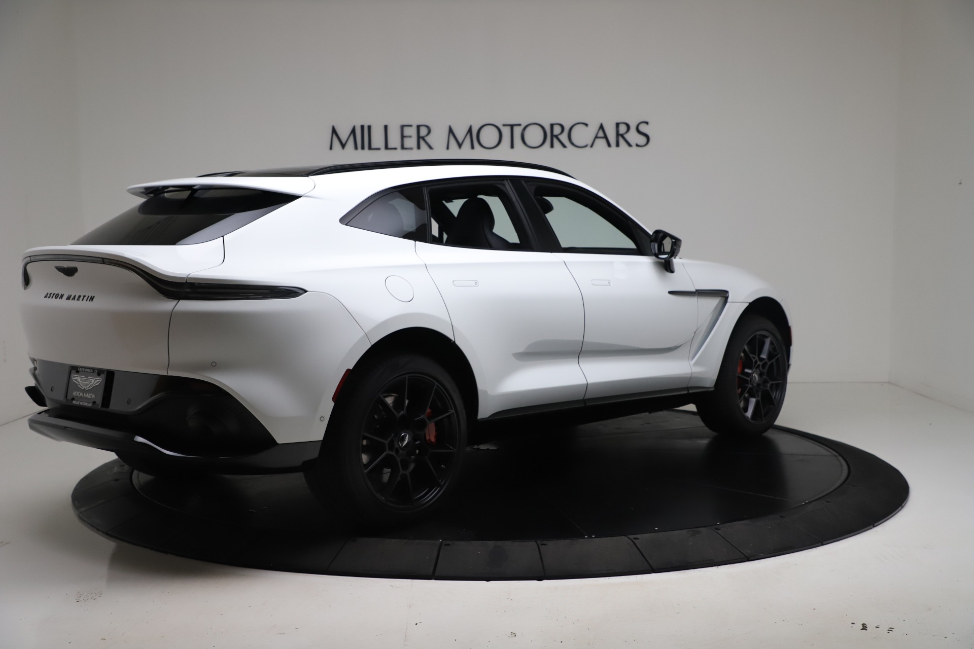 New 2021 Aston Martin DBX | St. Petersburg, FL