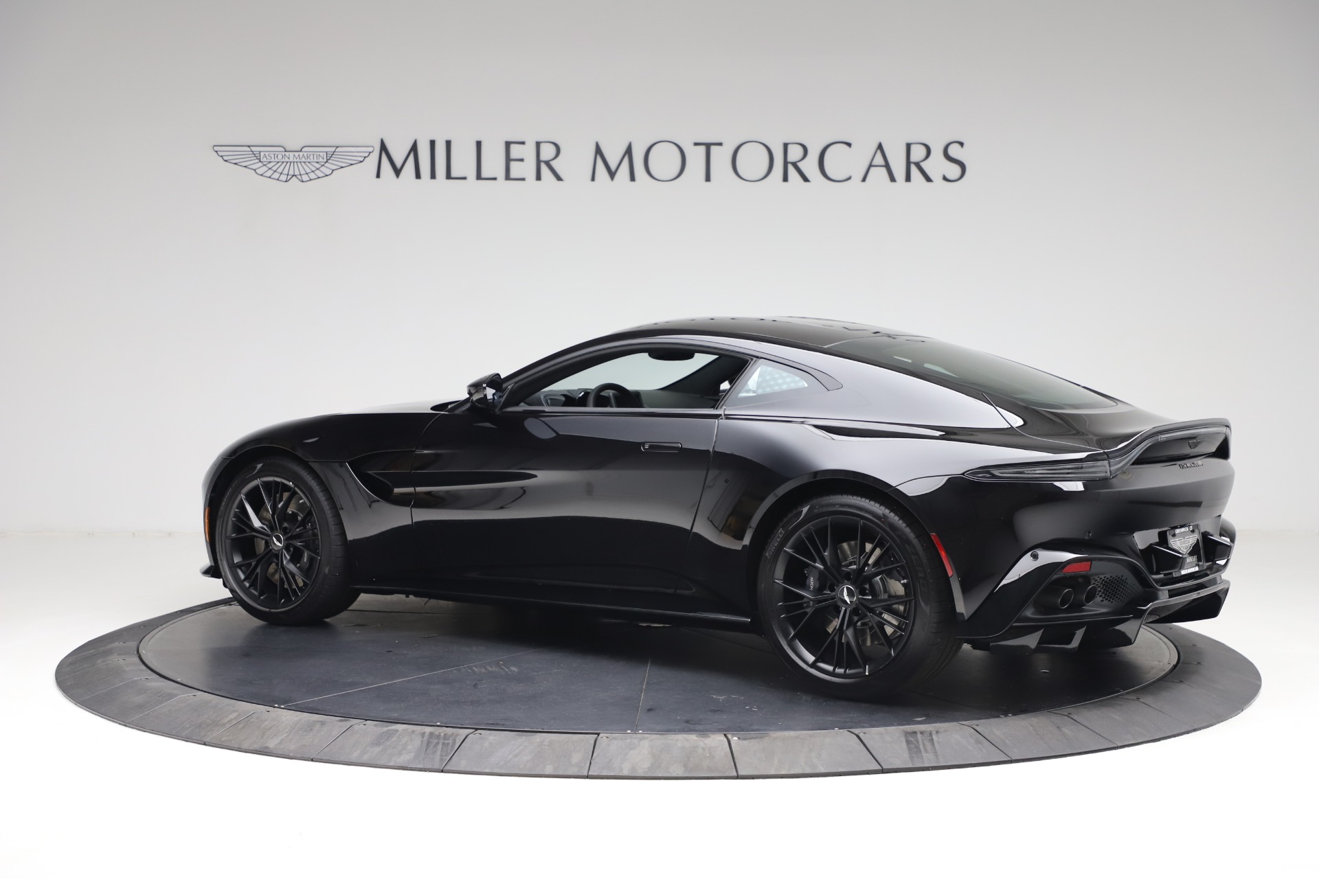 New 2021 Aston Martin Vantage | St. Petersburg, FL