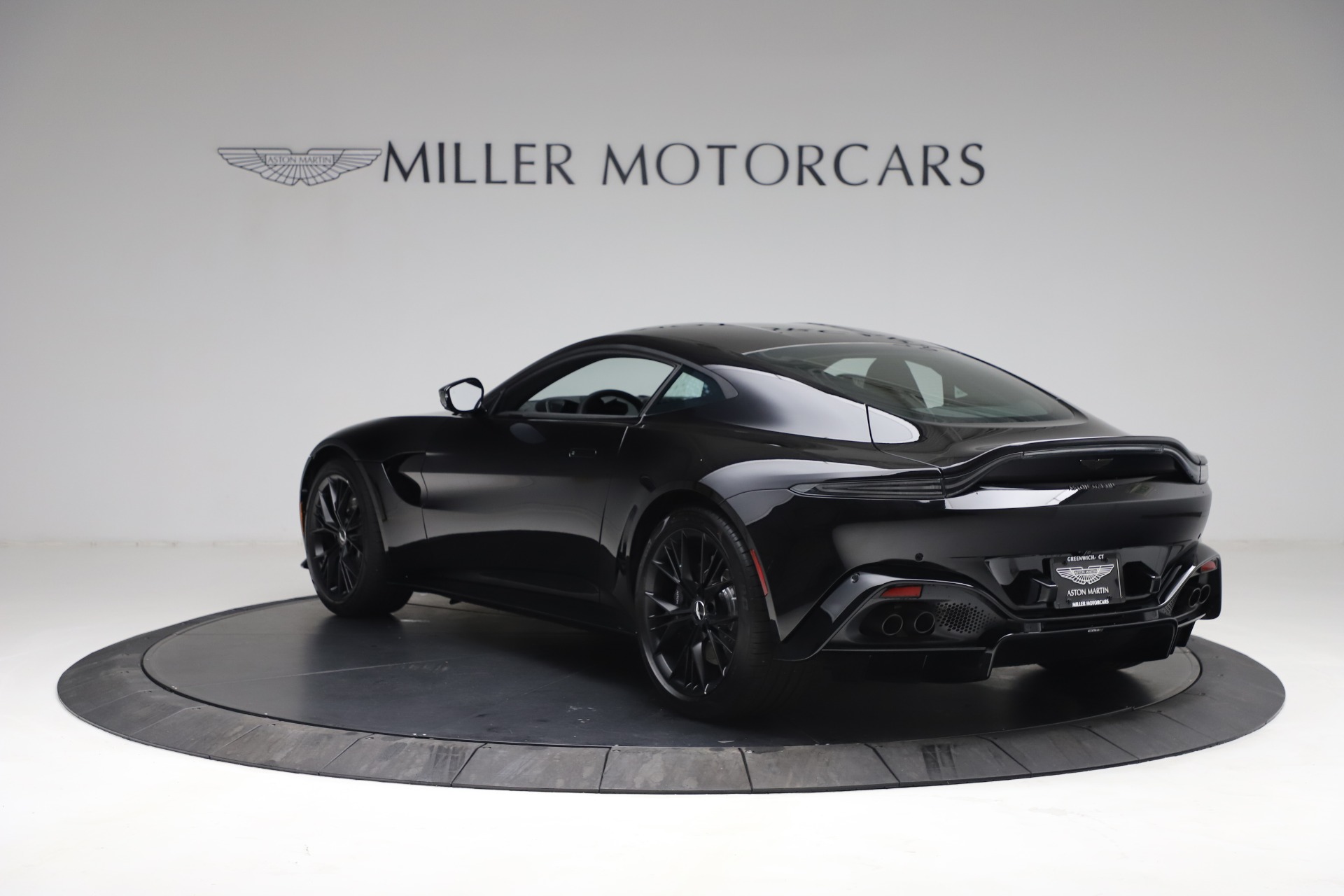 New 2021 Aston Martin Vantage | St. Petersburg, FL