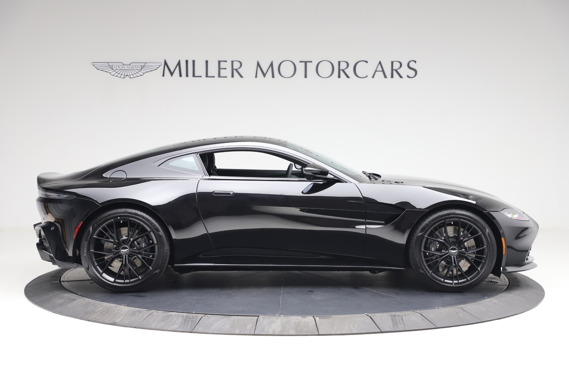 New 2021 Aston Martin Vantage | St. Petersburg, FL
