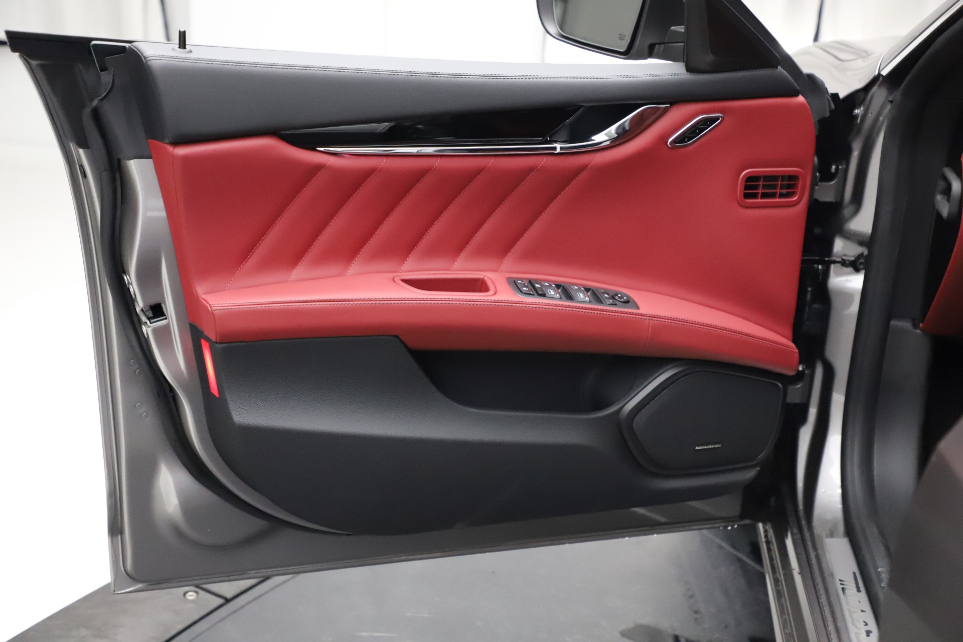 New 2021 Maserati Quattroporte S Q4 GranLusso | St. Petersburg, FL