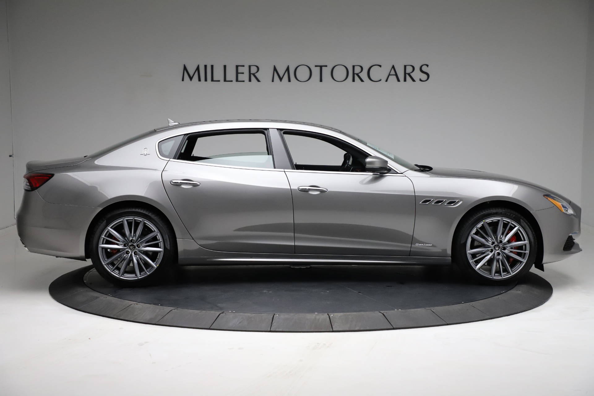 New 2021 Maserati Quattroporte S Q4 GranLusso | St. Petersburg, FL