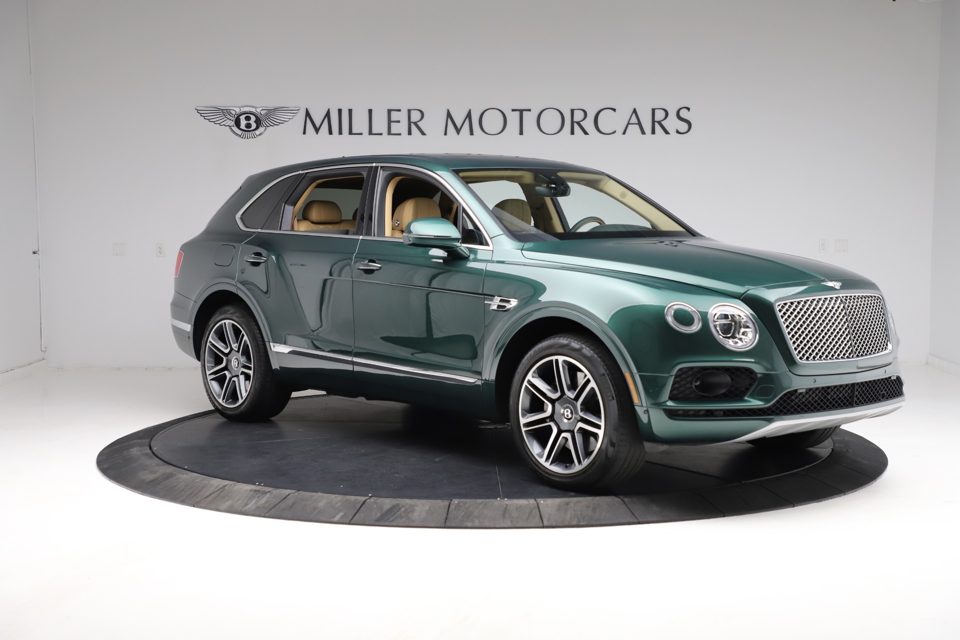 Used 2018 Bentley Bentayga W12 Signature | St. Petersburg, FL
