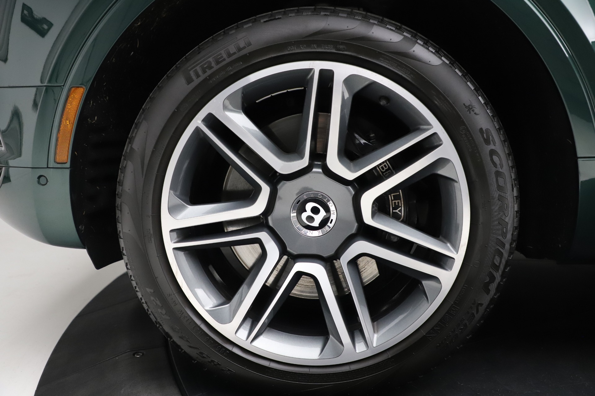Used 2018 Bentley Bentayga W12 Signature | St. Petersburg, FL