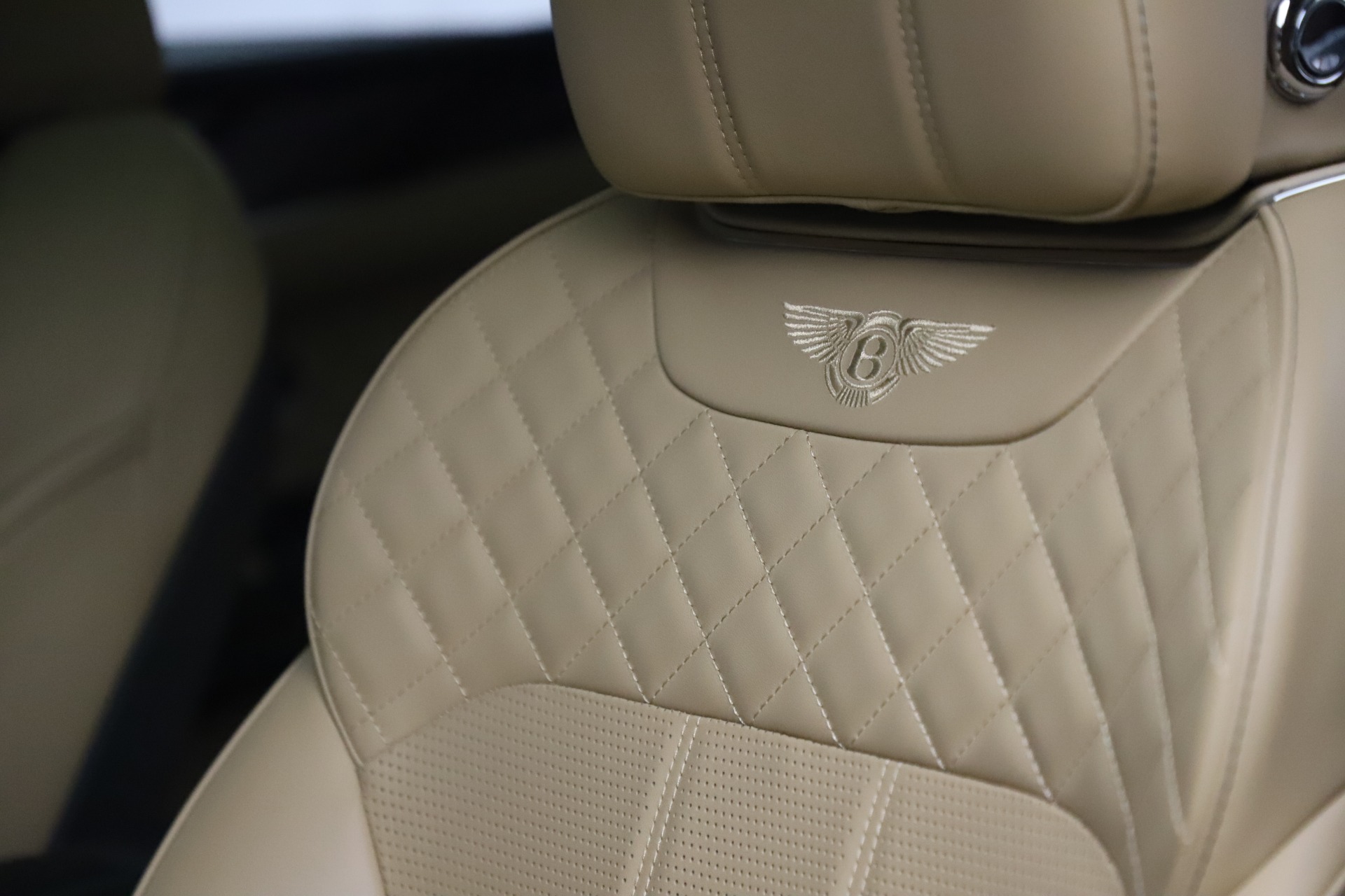 Used 2018 Bentley Bentayga W12 Signature | St. Petersburg, FL