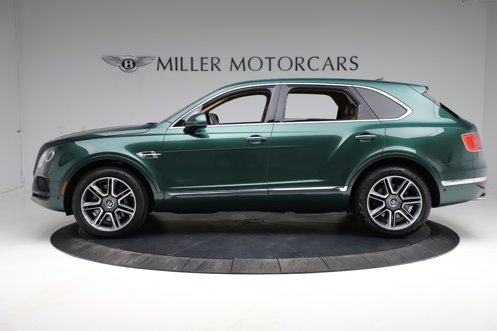 Used 2018 Bentley Bentayga W12 Signature | St. Petersburg, FL