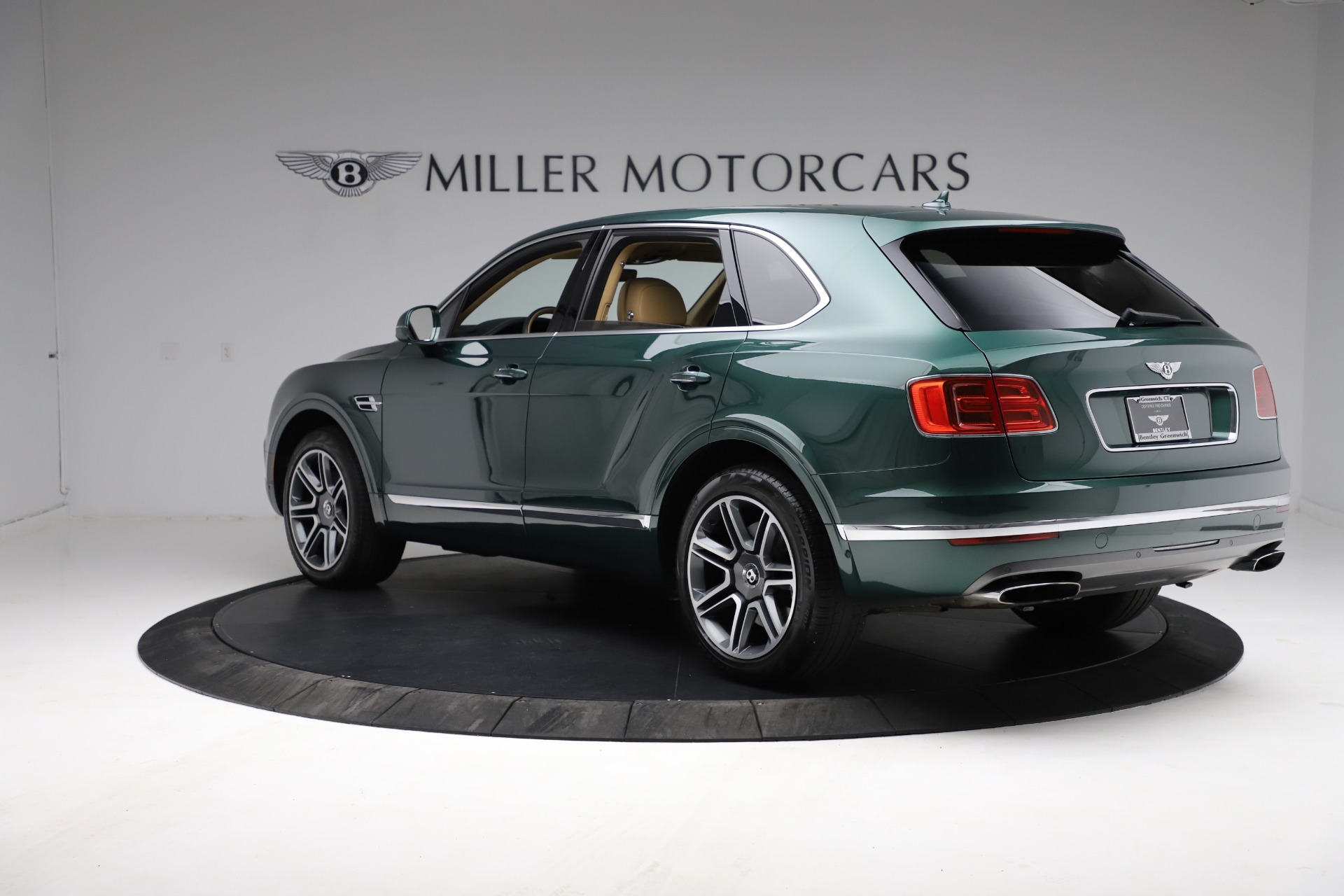 Used 2018 Bentley Bentayga W12 Signature | St. Petersburg, FL