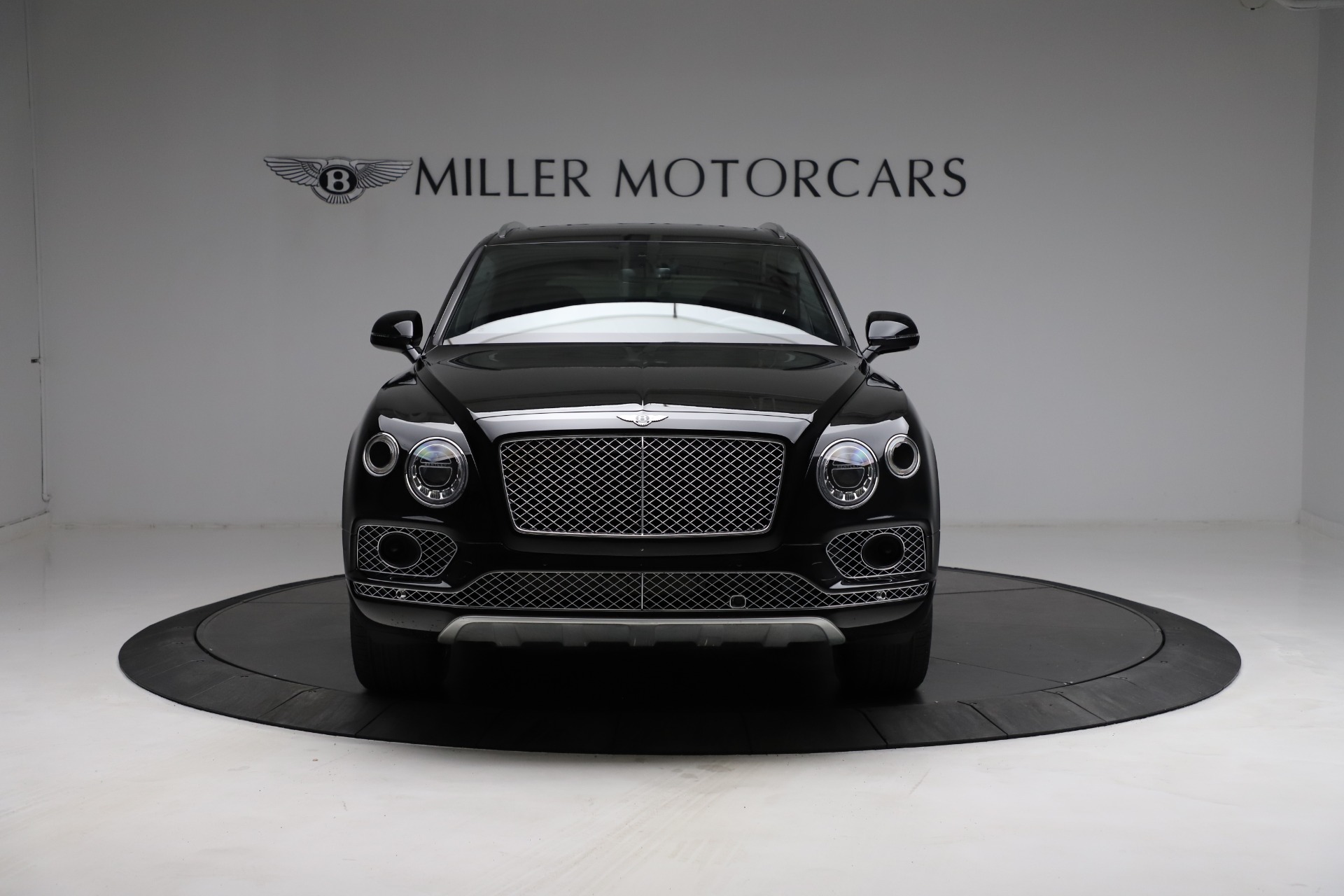 Used 2018 Bentley Bentayga W12 Signature | St. Petersburg, FL