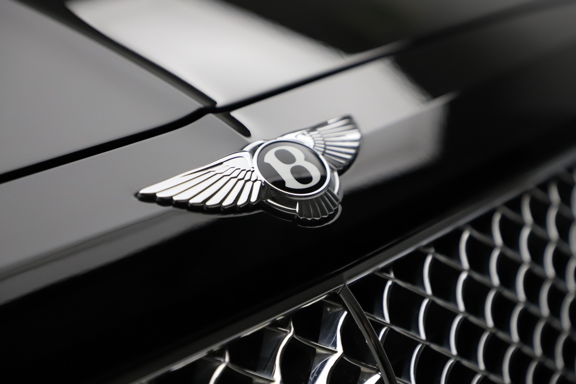 Used 2018 Bentley Bentayga W12 Signature | St. Petersburg, FL