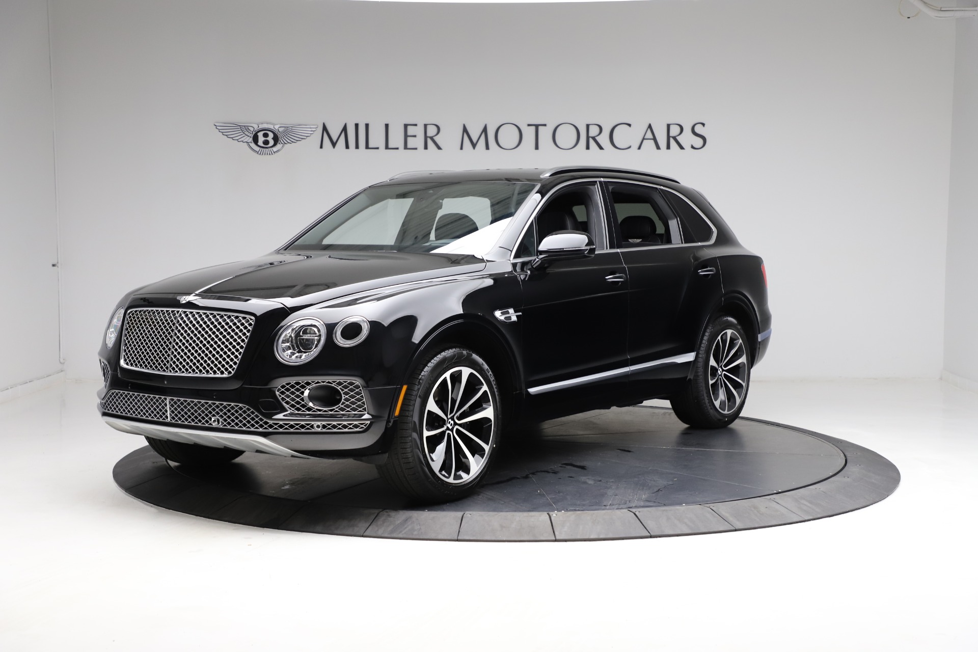 Used 2018 Bentley Bentayga W12 Signature | St. Petersburg, FL