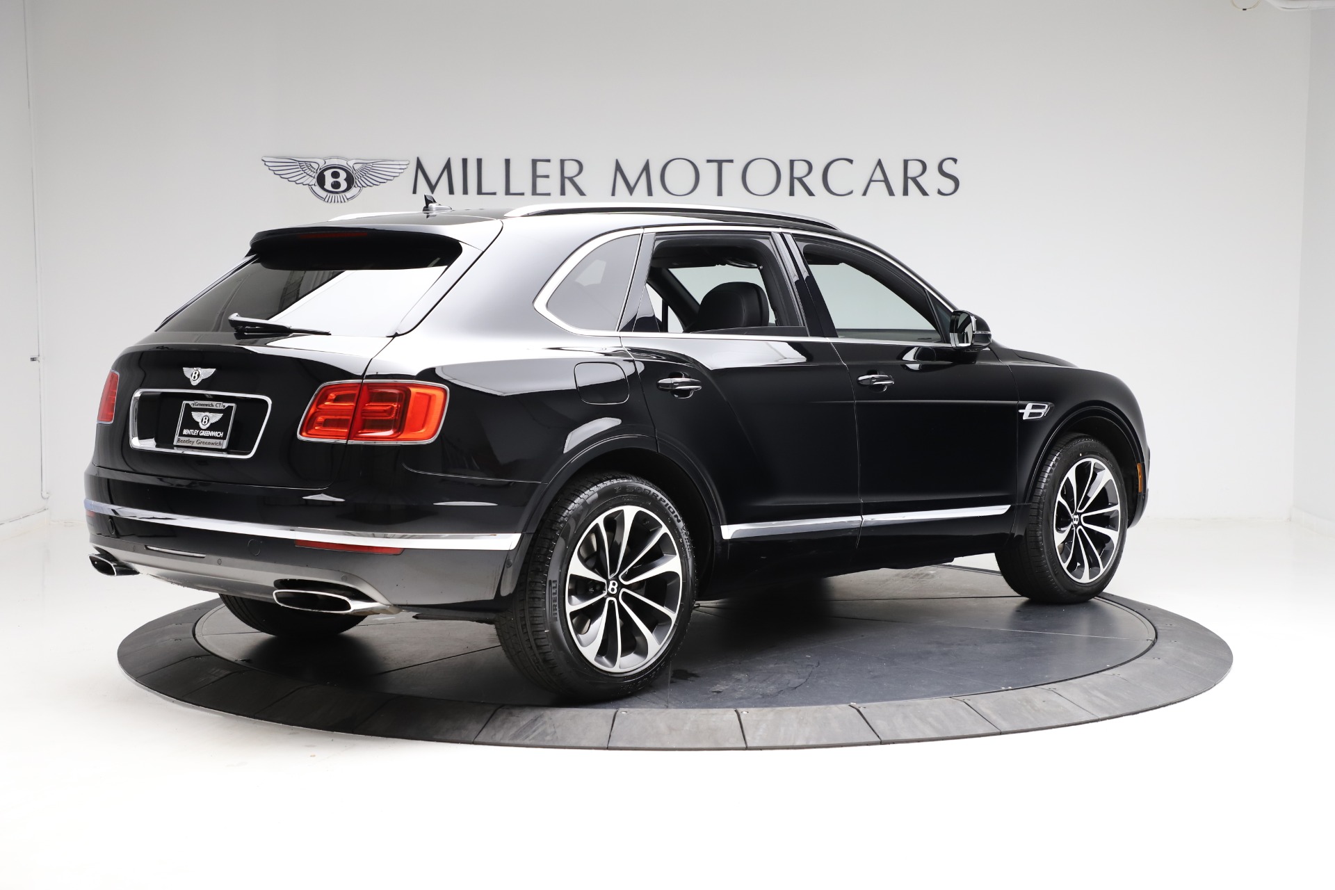 Used 2018 Bentley Bentayga W12 Signature | St. Petersburg, FL