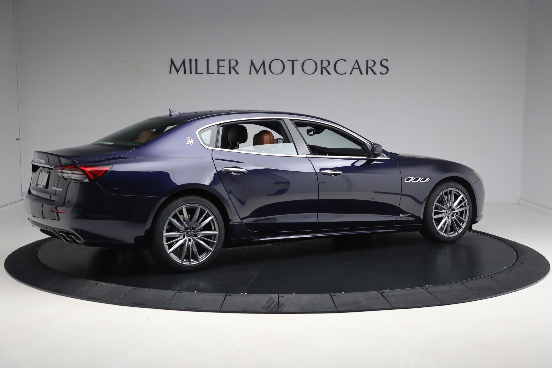 New 2021 Maserati Quattroporte S Q4 GranLusso | St. Petersburg, FL