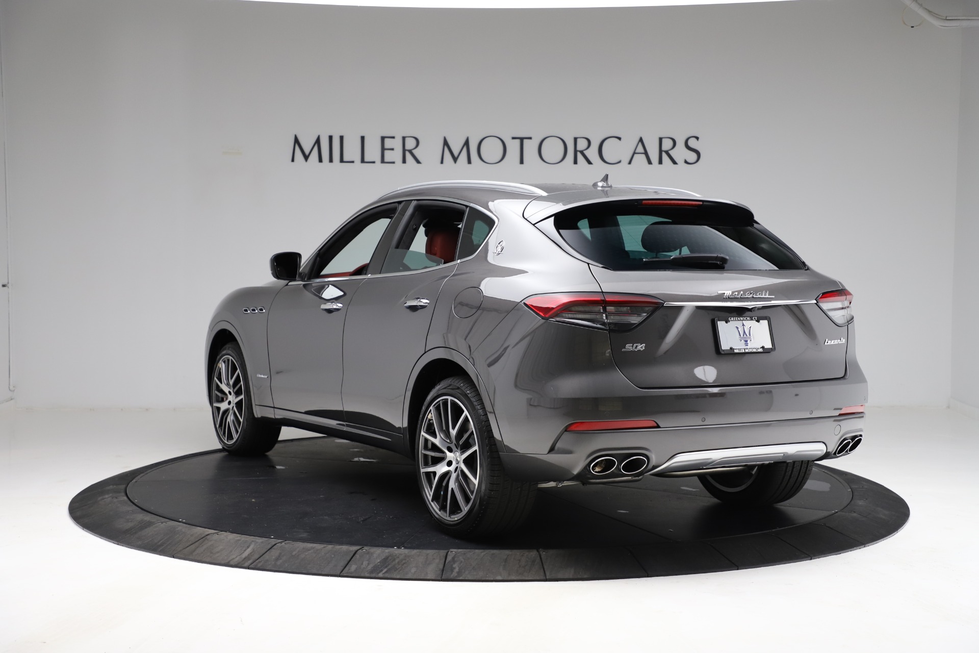 New 2021 Maserati Levante S Q4 GranLusso | St. Petersburg, FL