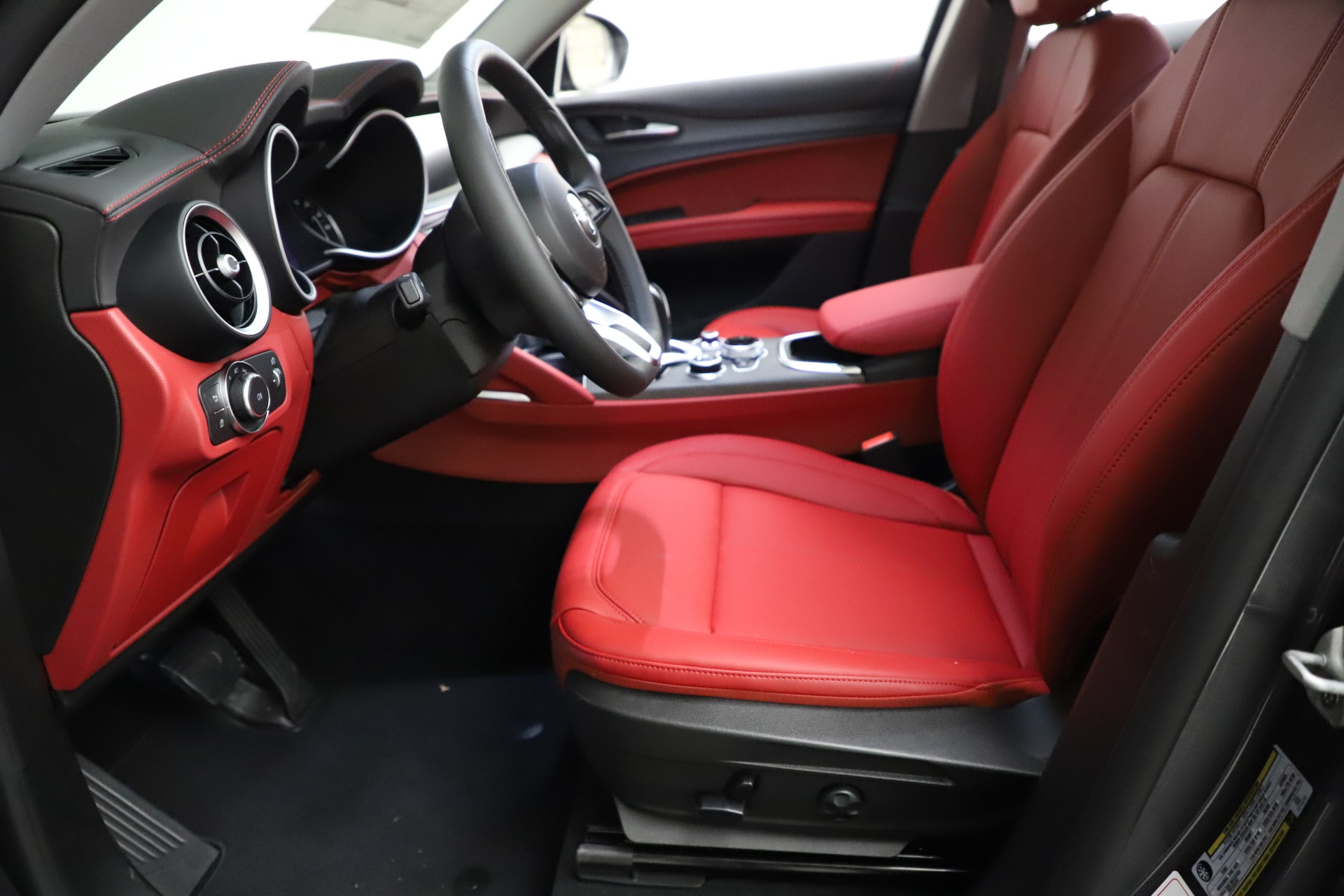 New 2021 Alfa Romeo Stelvio Ti Q4 | St. Petersburg, FL