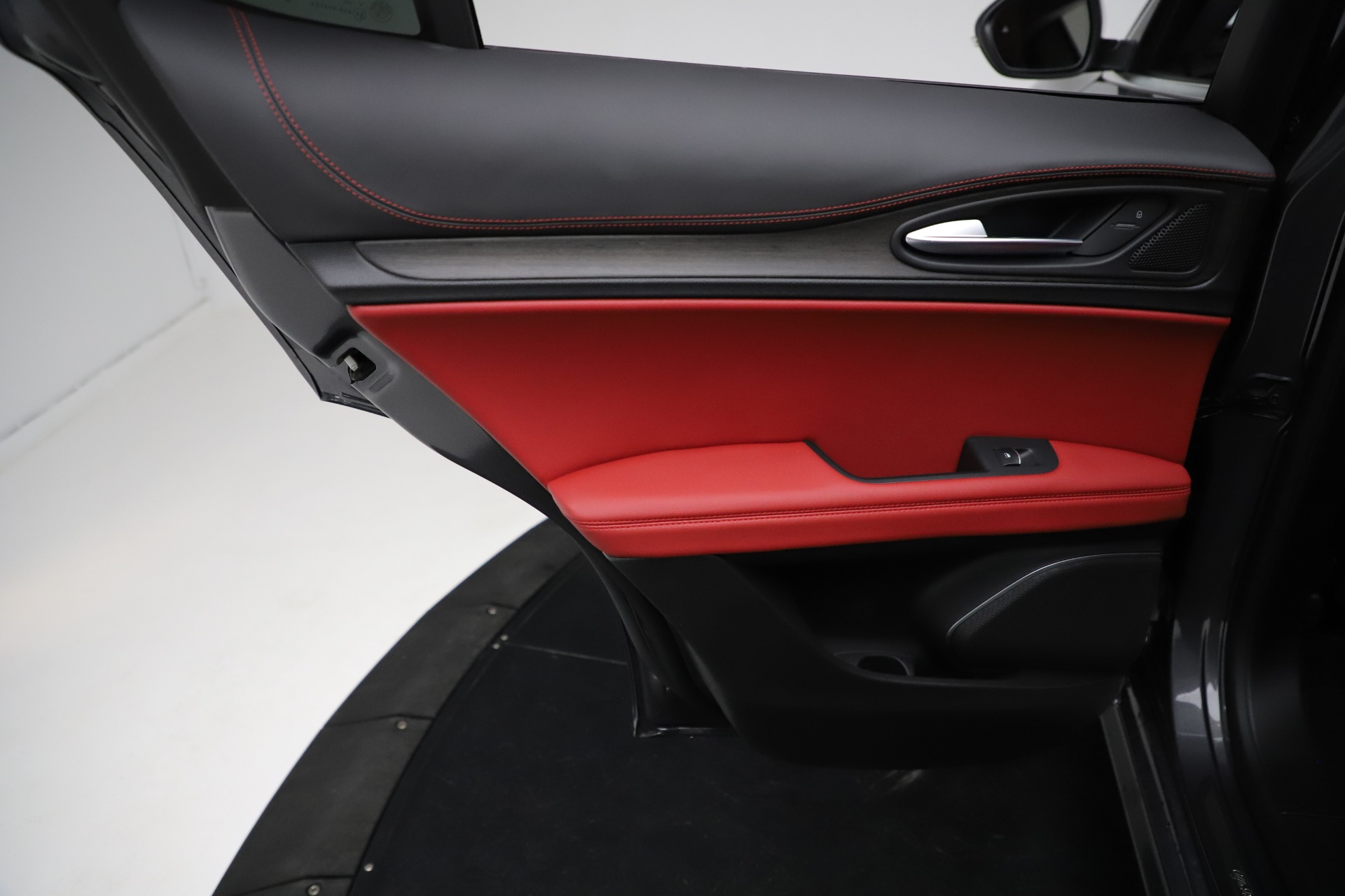 New 2021 Alfa Romeo Stelvio Ti Q4 | St. Petersburg, FL