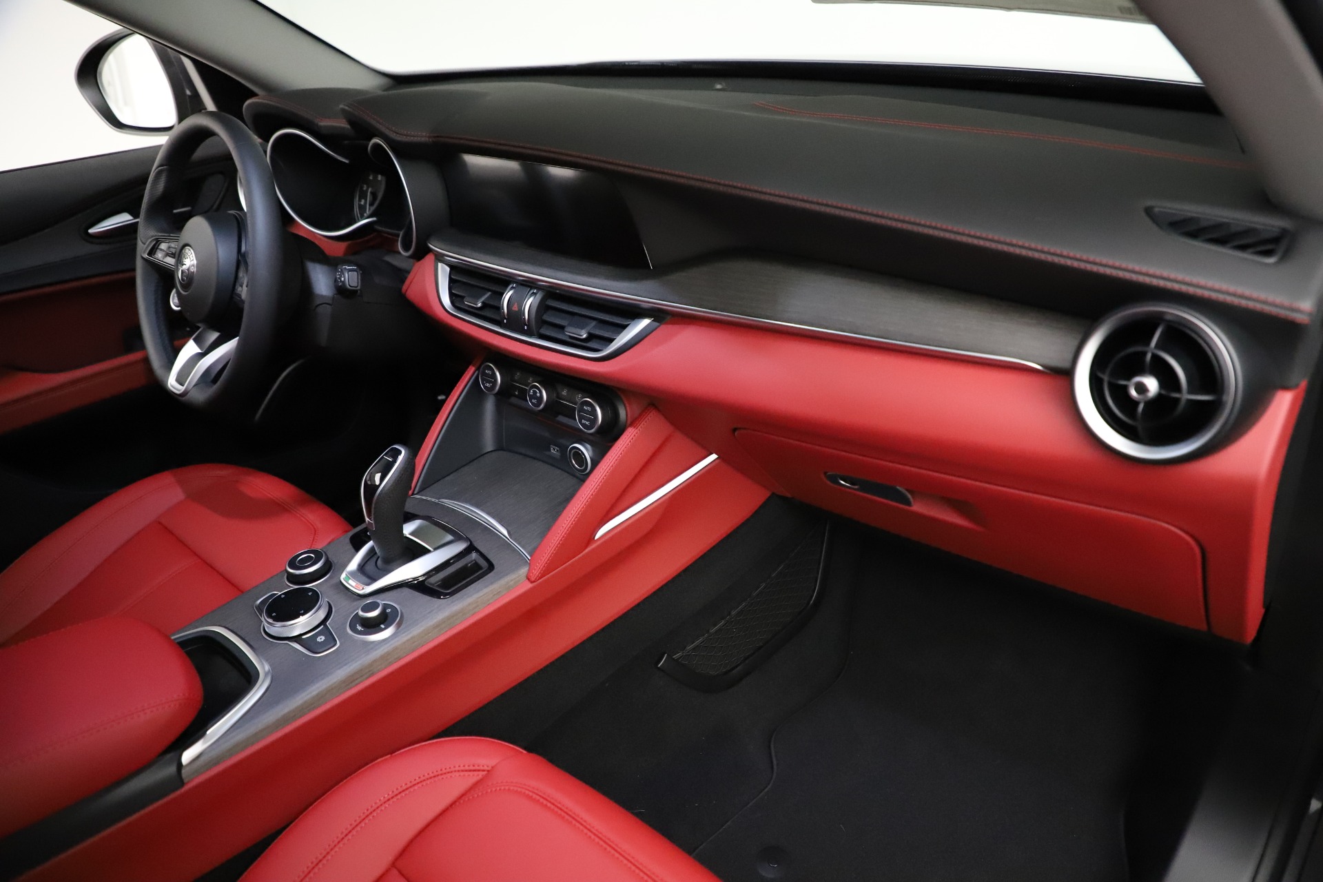 New 2021 Alfa Romeo Stelvio Ti Q4 | St. Petersburg, FL