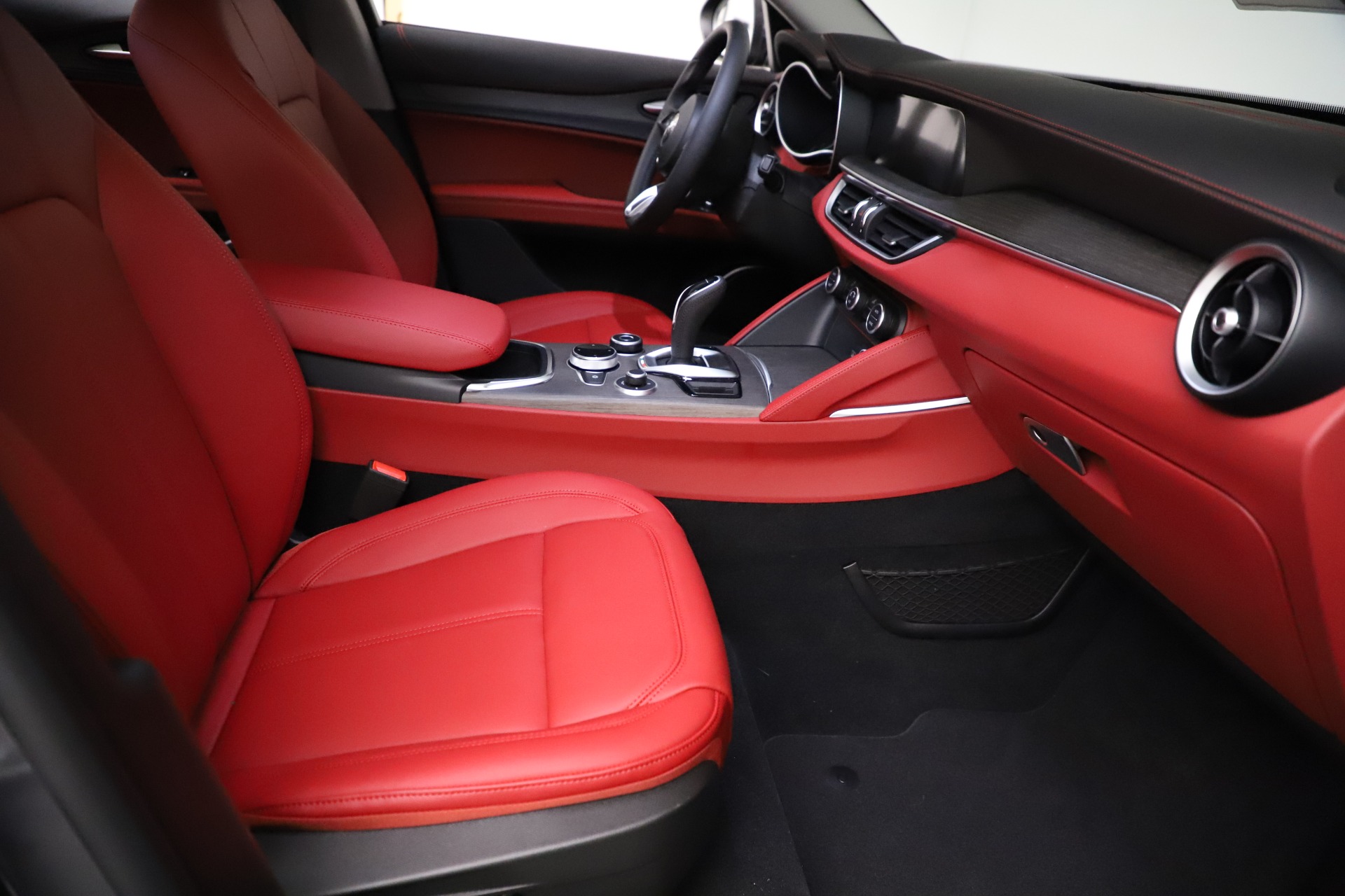 New 2021 Alfa Romeo Stelvio Ti Q4 | St. Petersburg, FL